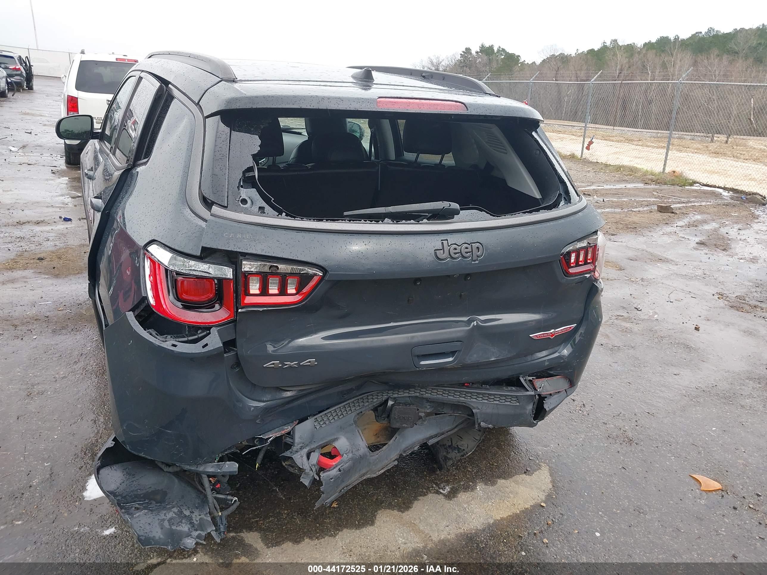 JEEP COMPASS image 6