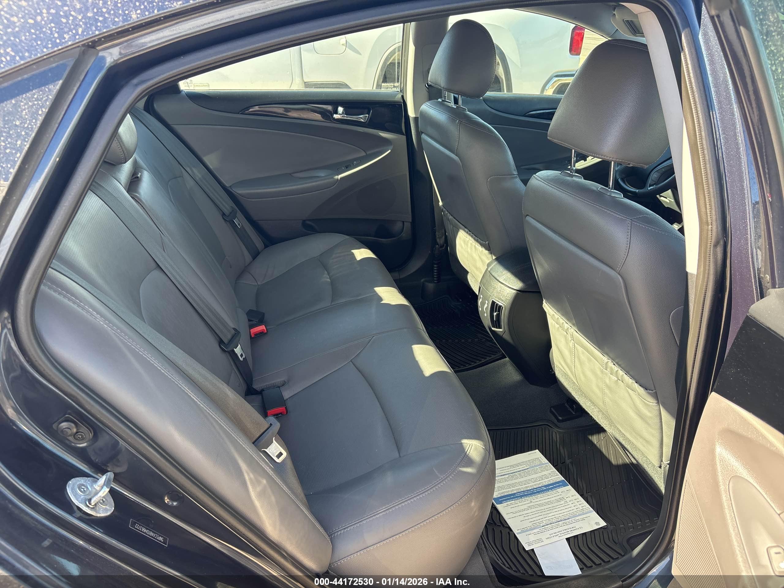 HYUNDAI SONATA image 8