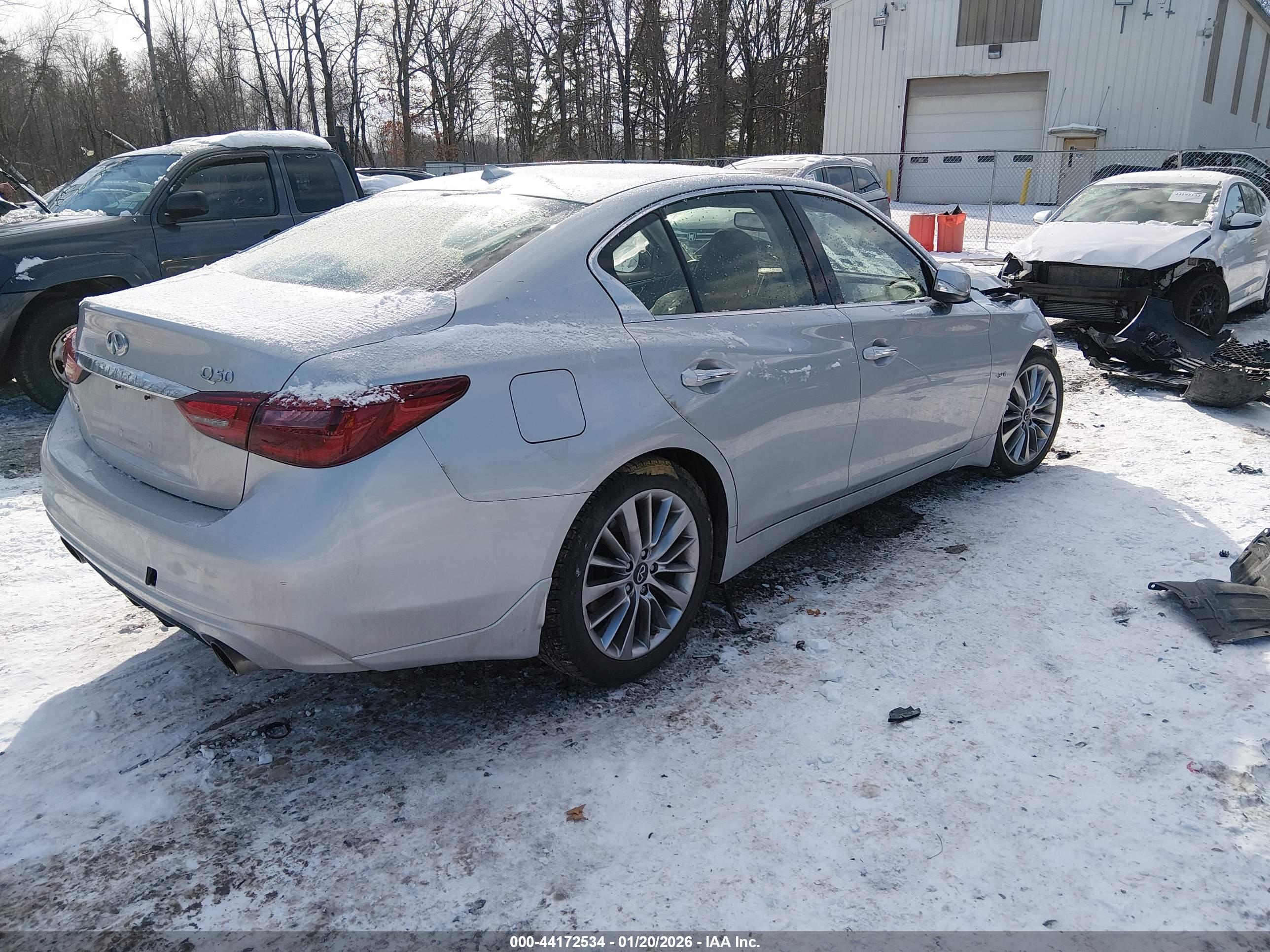 INFINITI Q50 image 4
