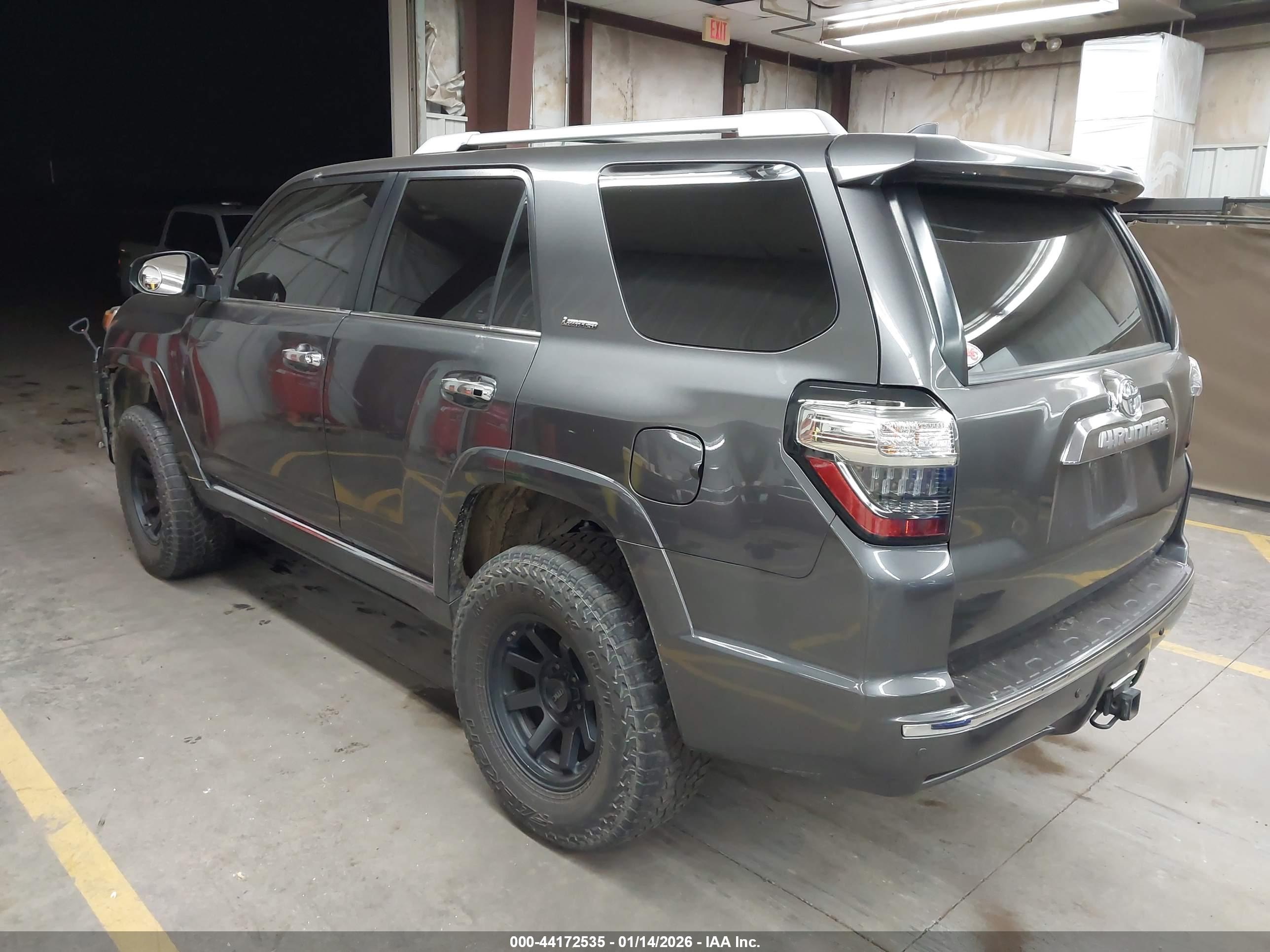 TOYOTA 4RUNNER image 3