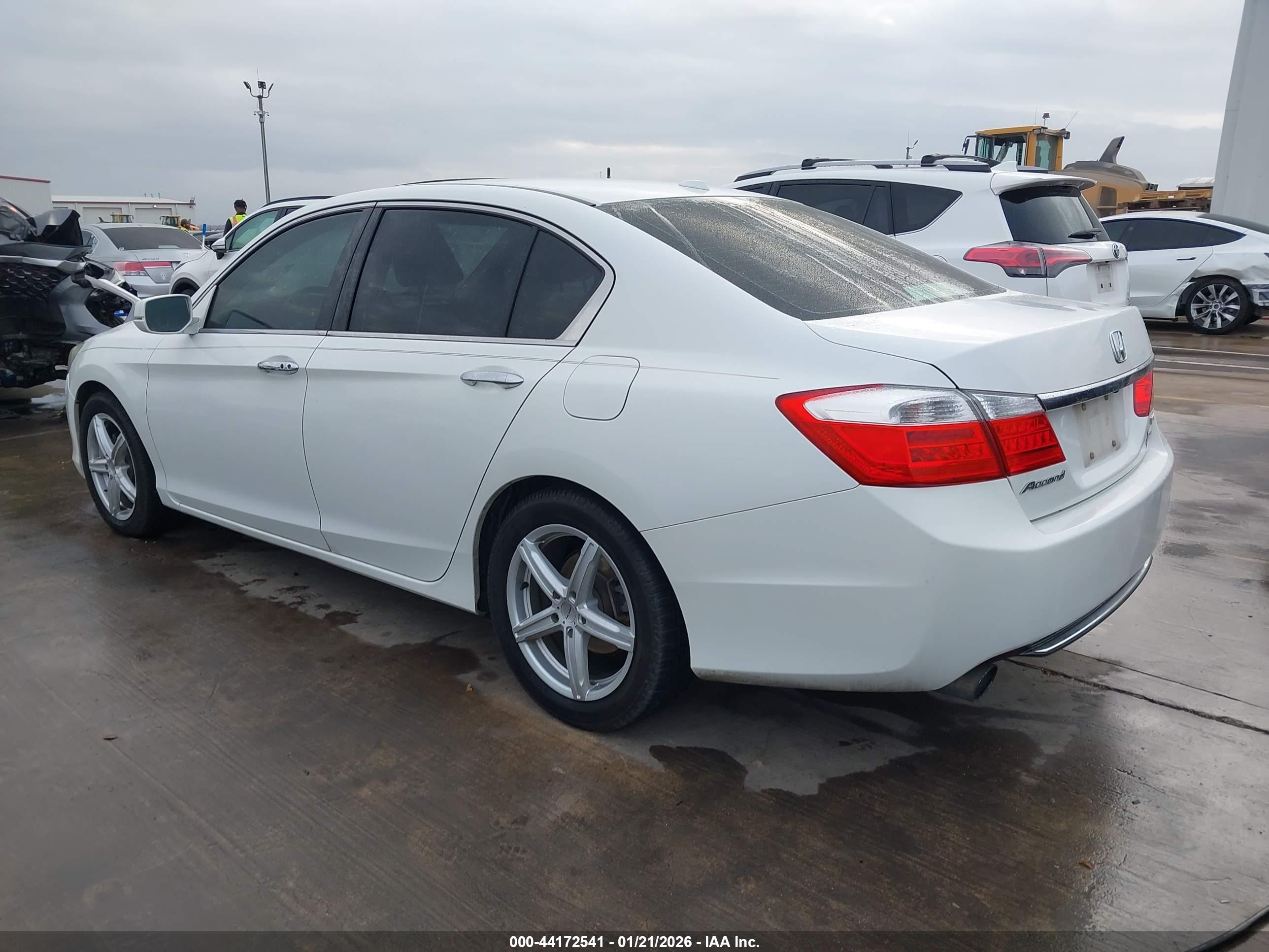 HONDA ACCORD image 3