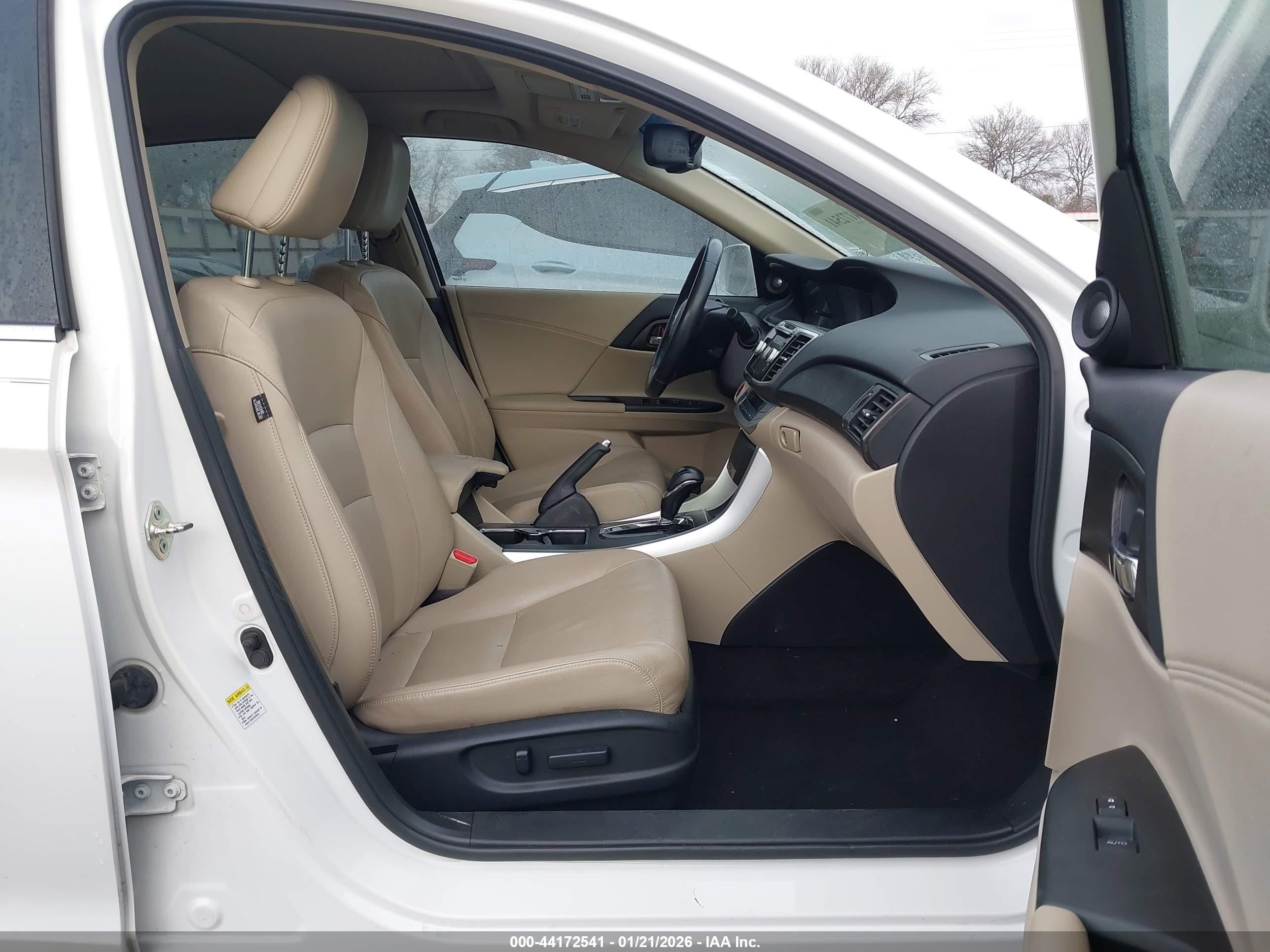 HONDA ACCORD image 5