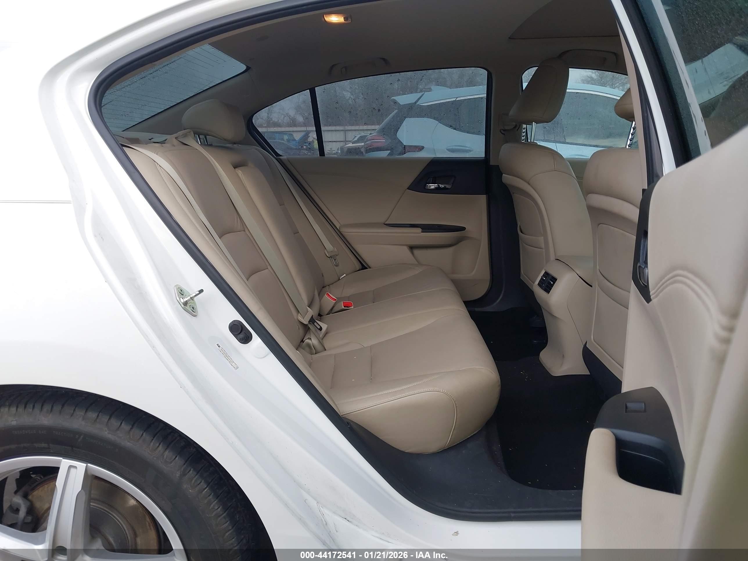 HONDA ACCORD image 8