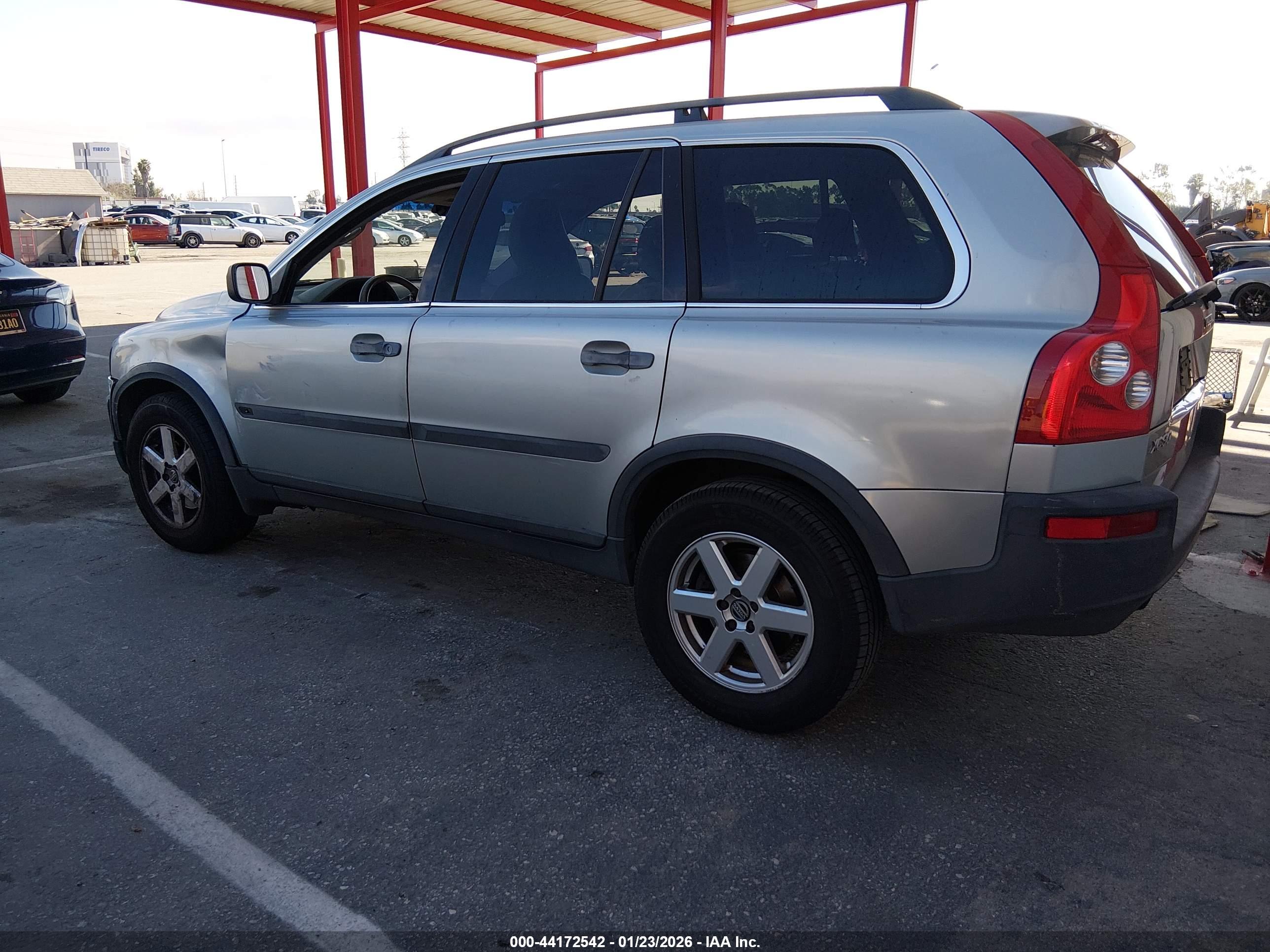 VOLVO XC90 image 3