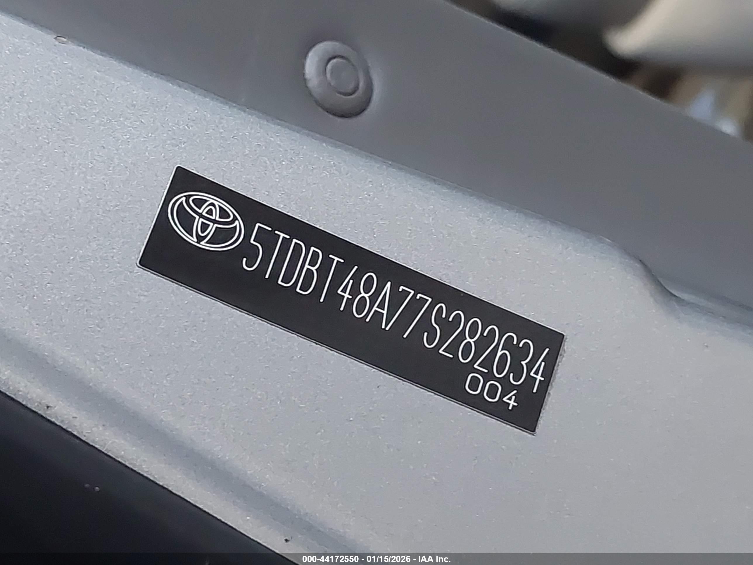 TOYOTA SEQUOIA image 9