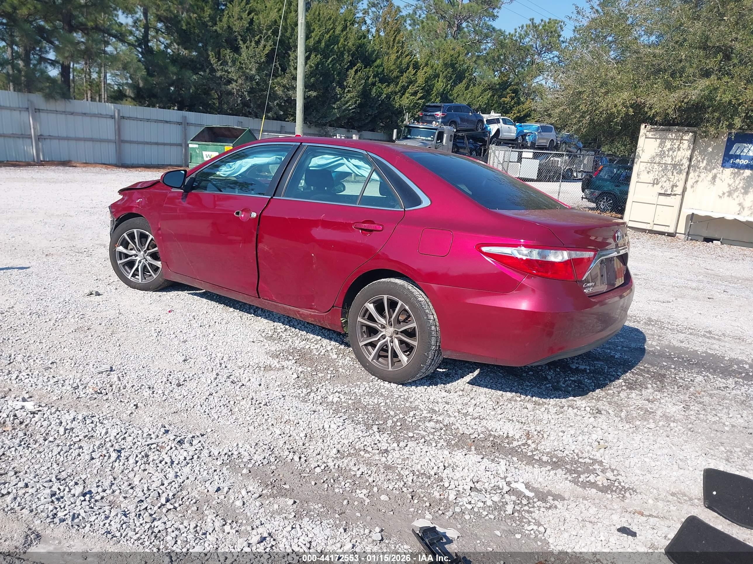 TOYOTA CAMRY image 3