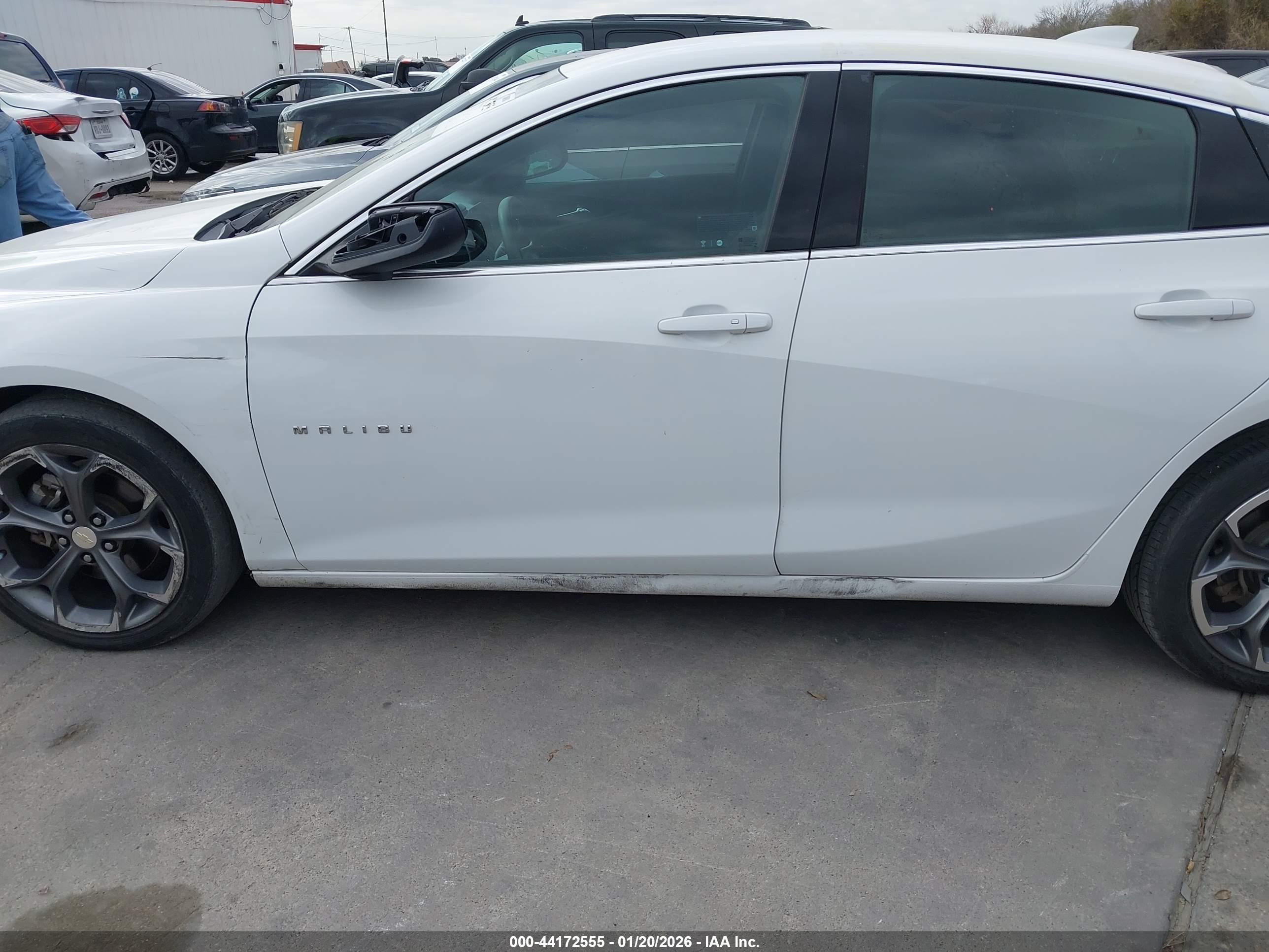 CHEVROLET MALIBU image 6