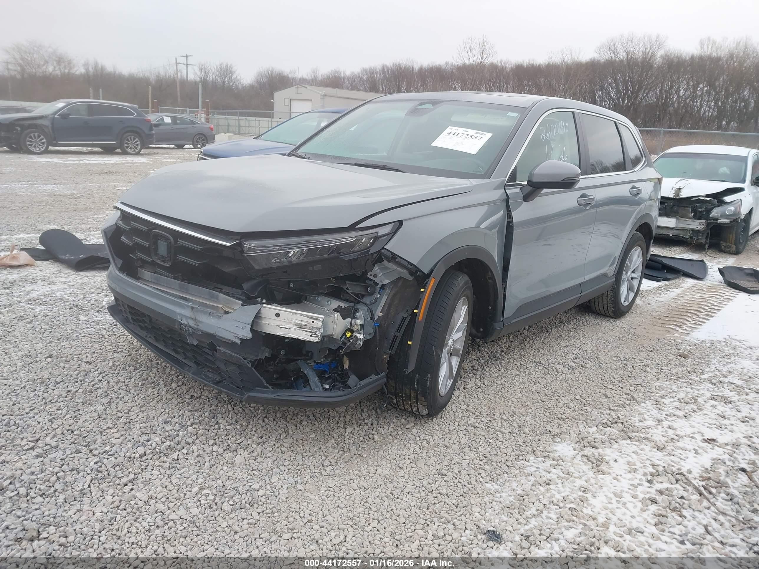 HONDA CR-V image 2