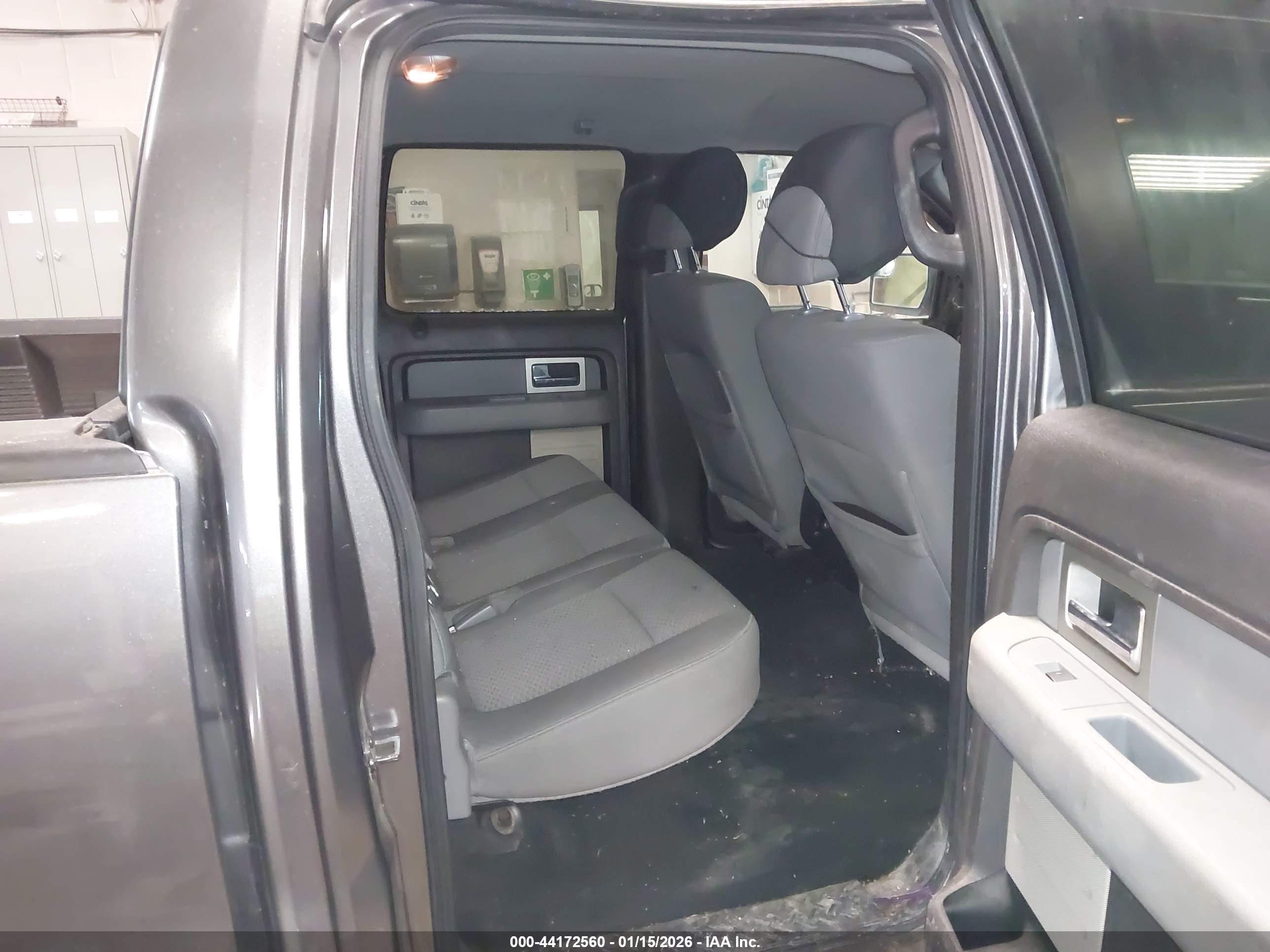 FORD F-150 image 8