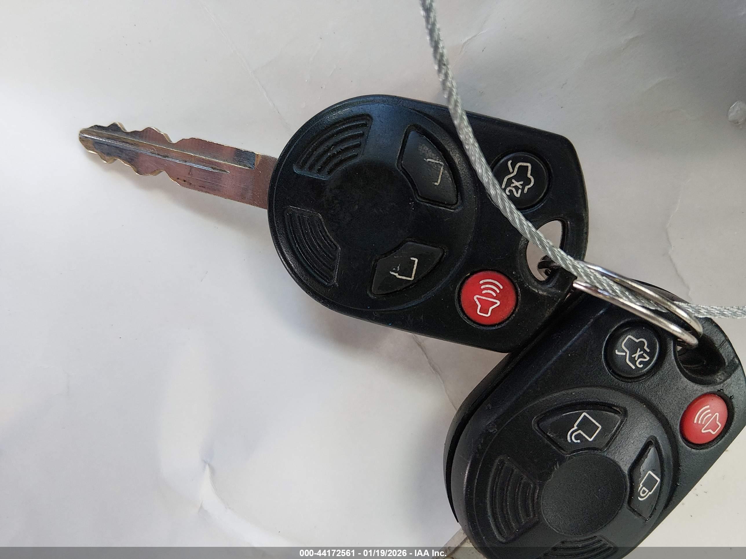 FORD ESCAPE image 11