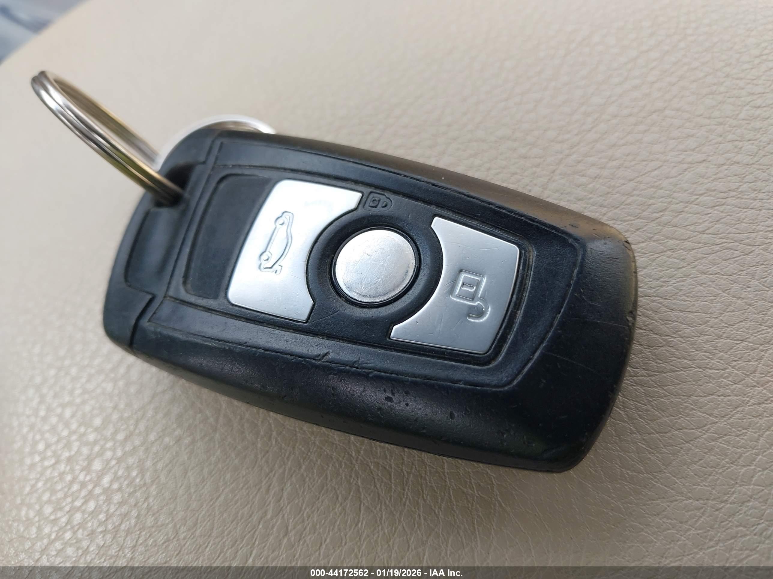 BMW 328I image 11