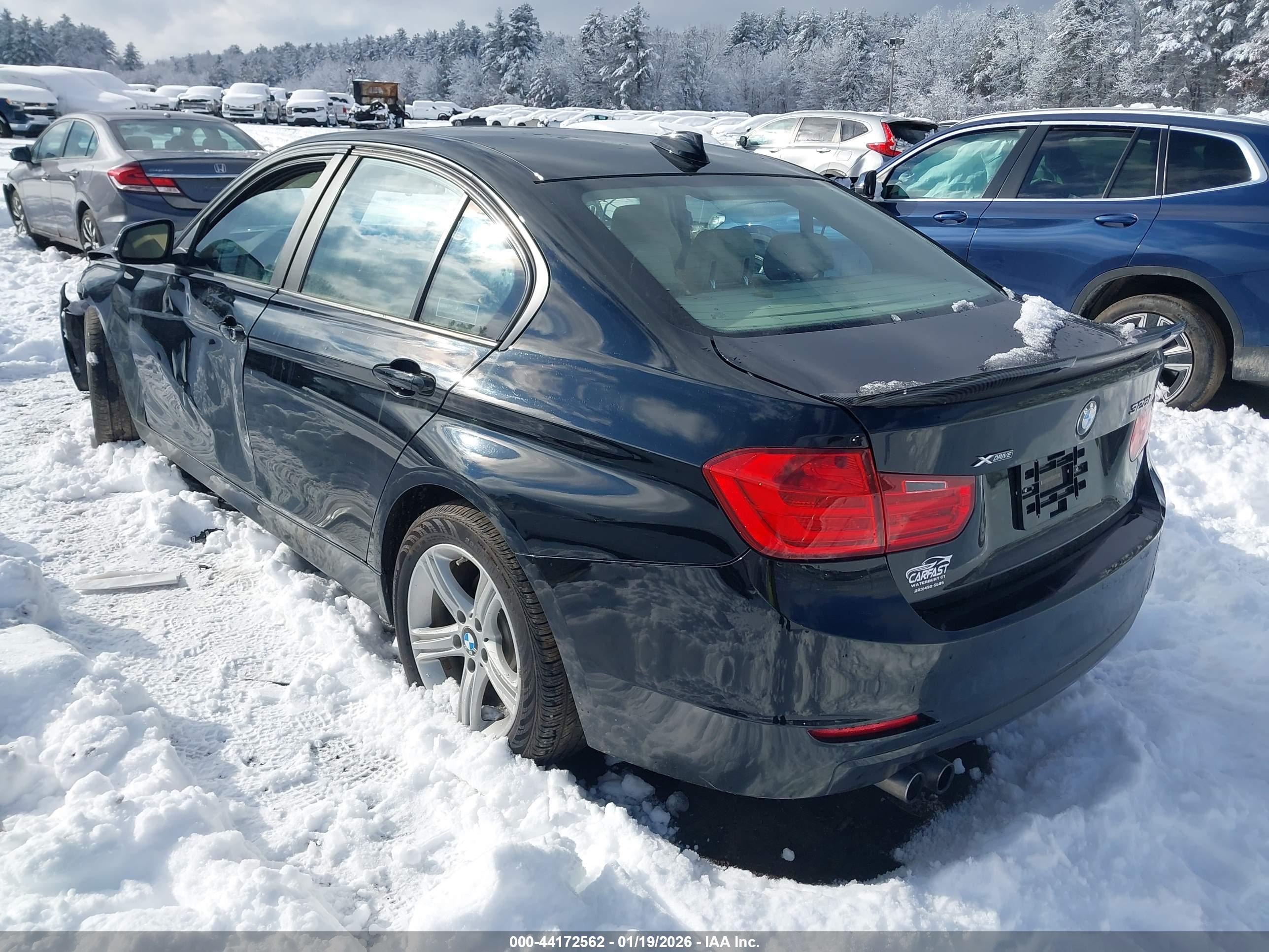 BMW 328I image 3