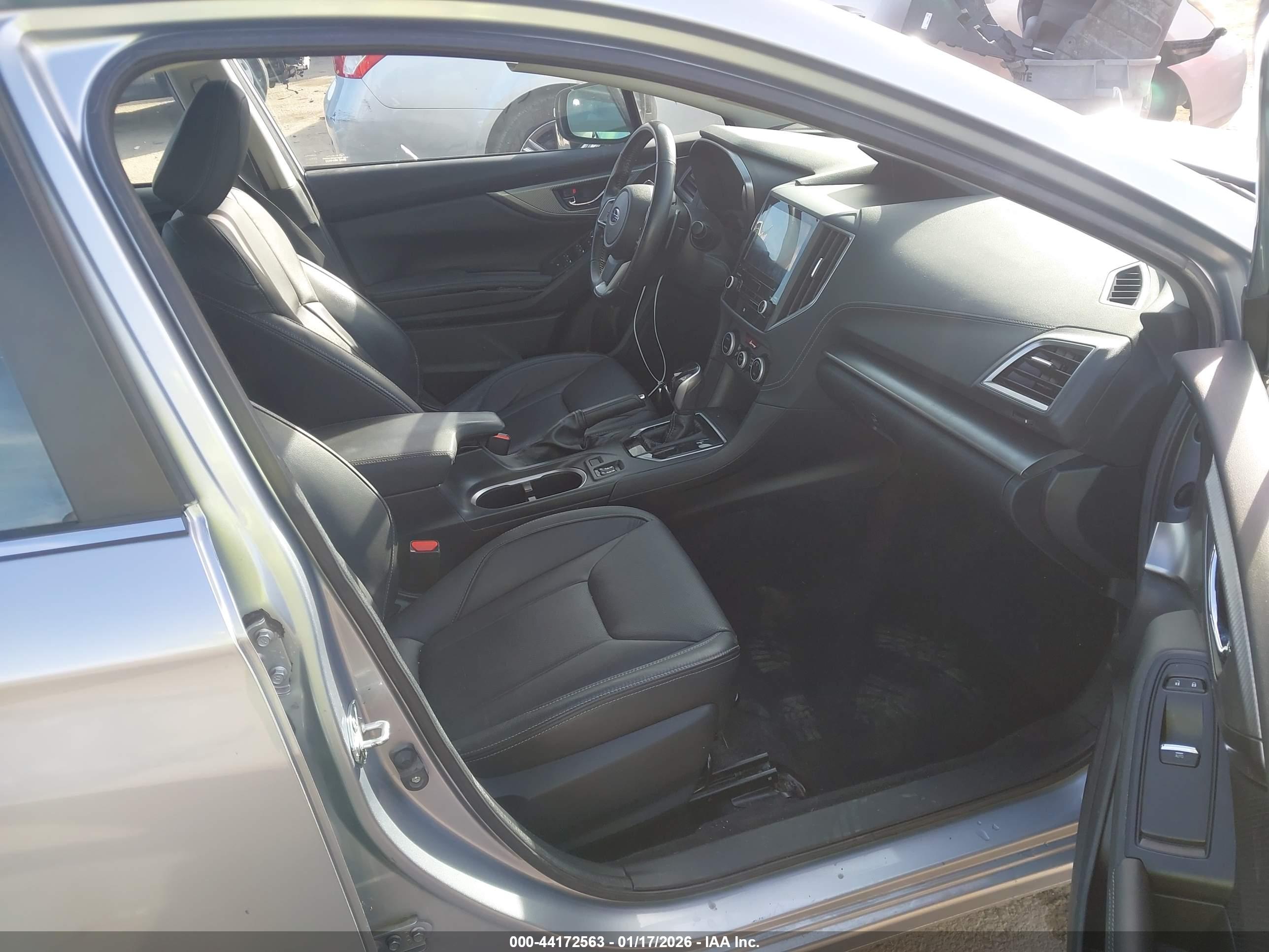 SUBARU IMPREZA image 5