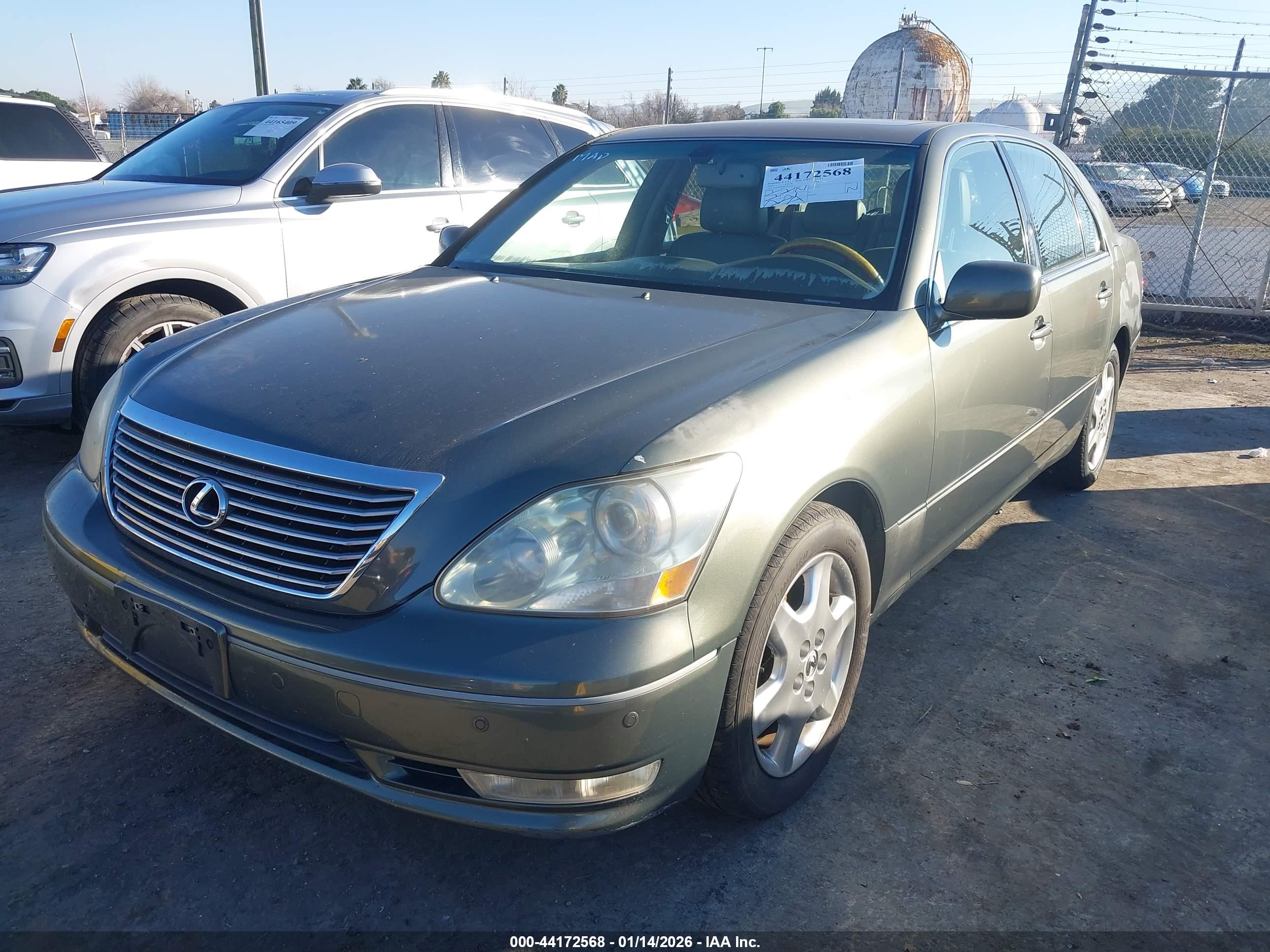 LEXUS LS image 6