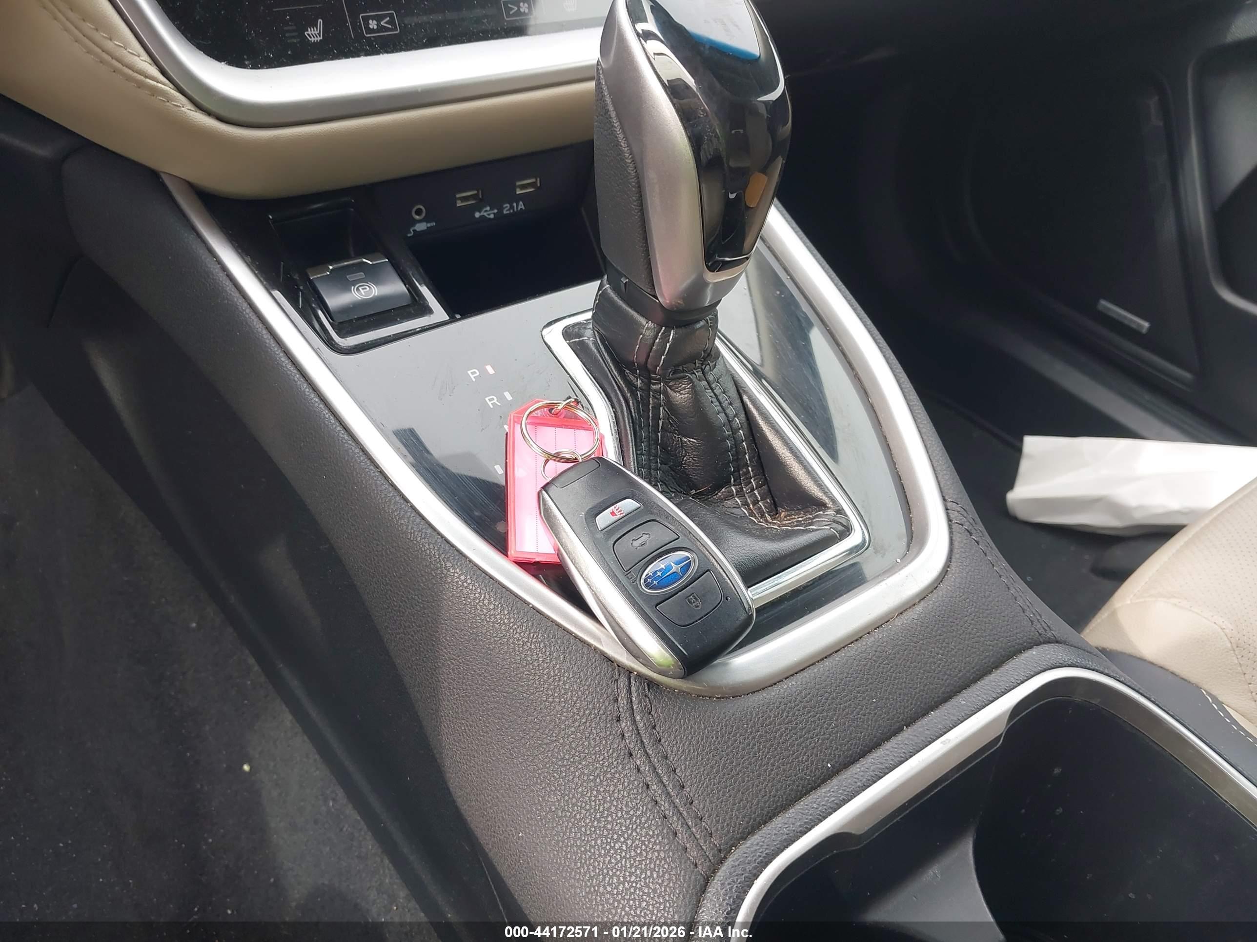 SUBARU OUTBACK image 11
