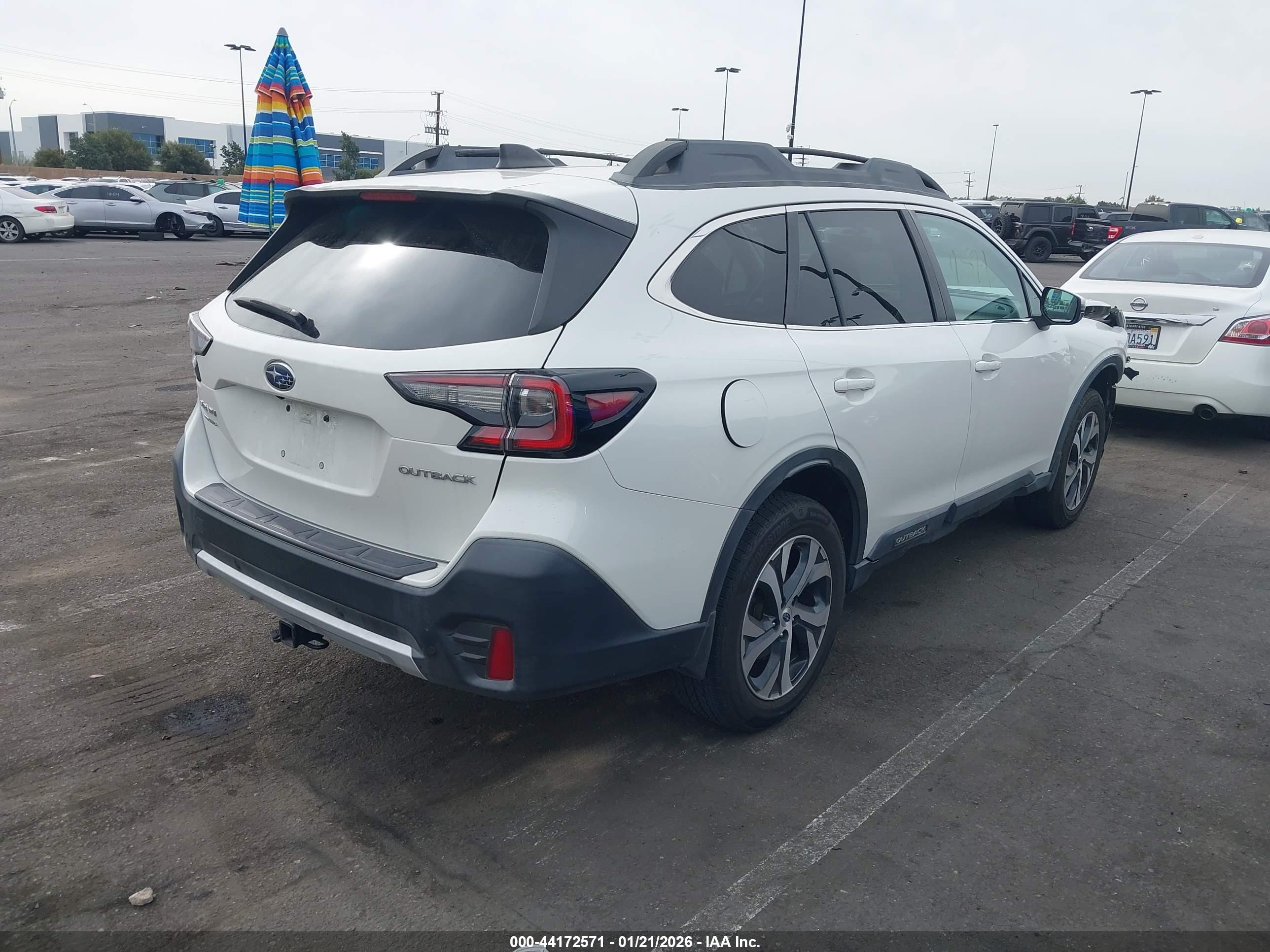 SUBARU OUTBACK image 4