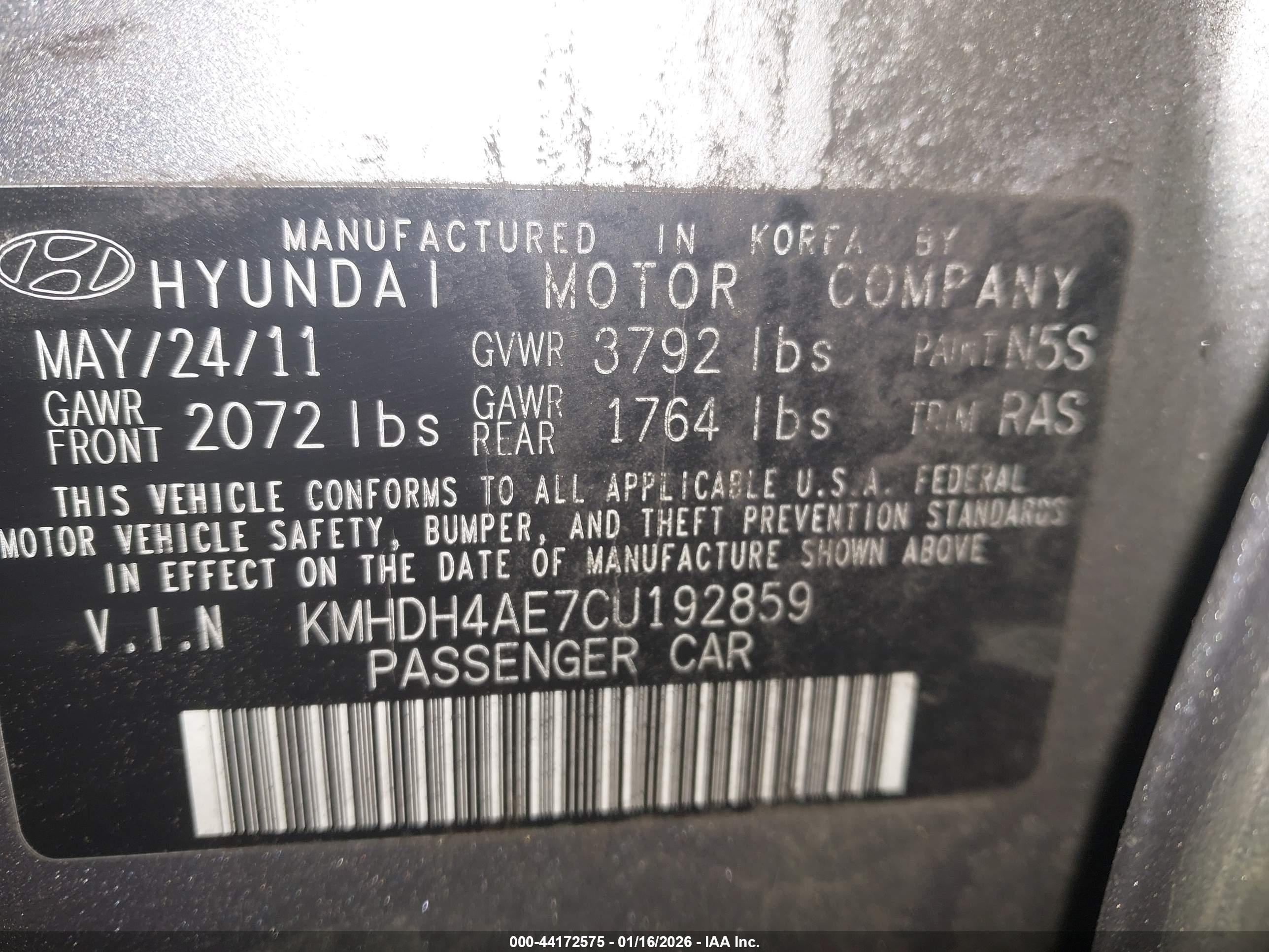 HYUNDAI ELANTRA image 9