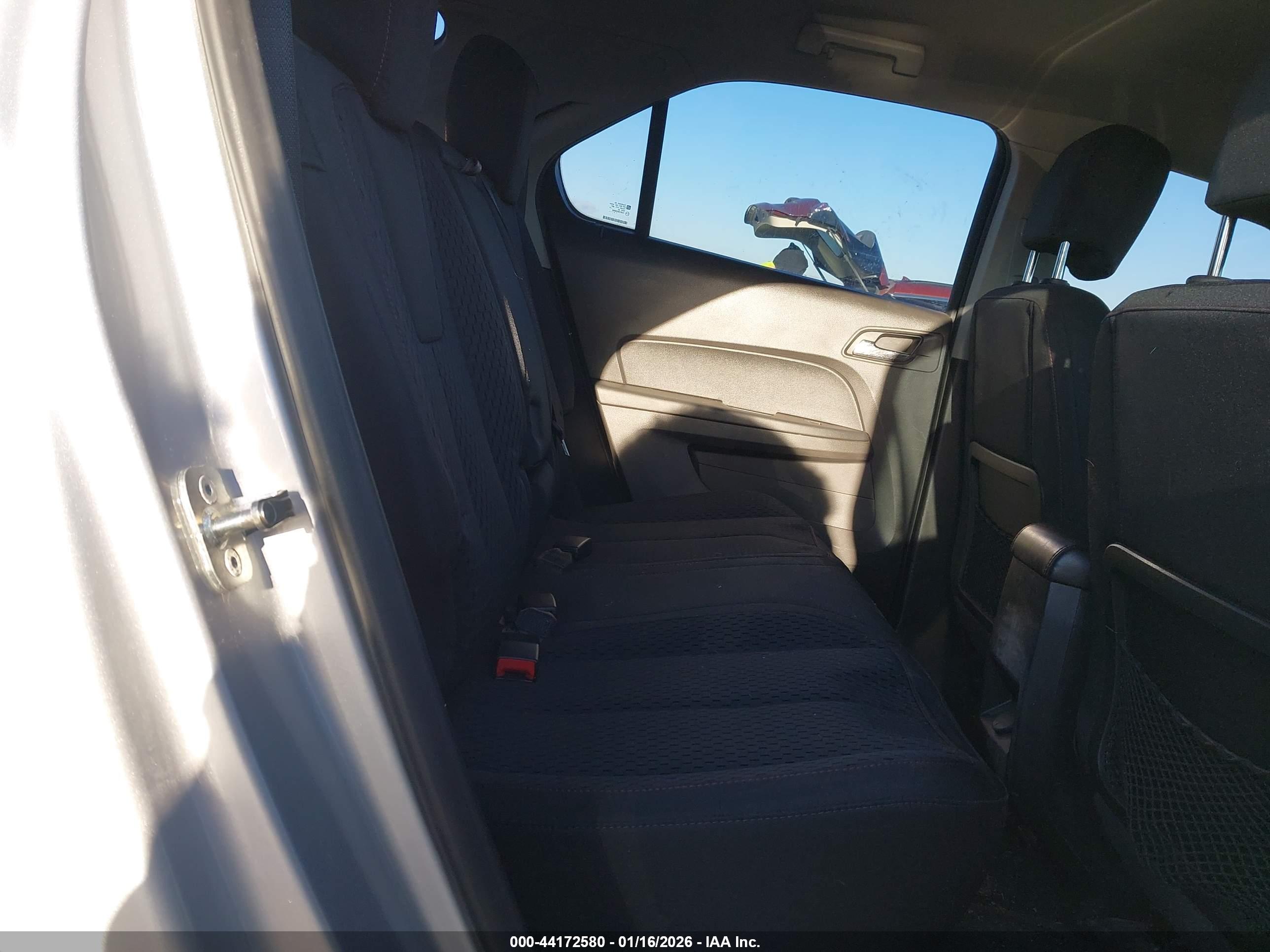 CHEVROLET EQUINOX image 8