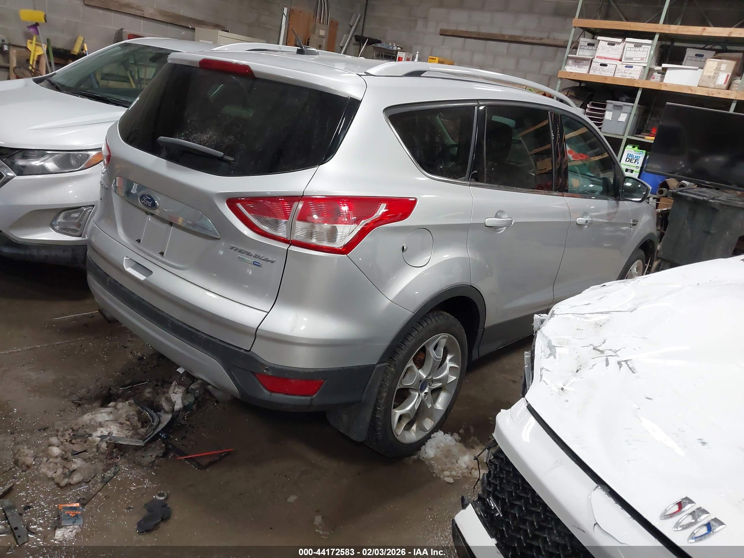 FORD ESCAPE image 4