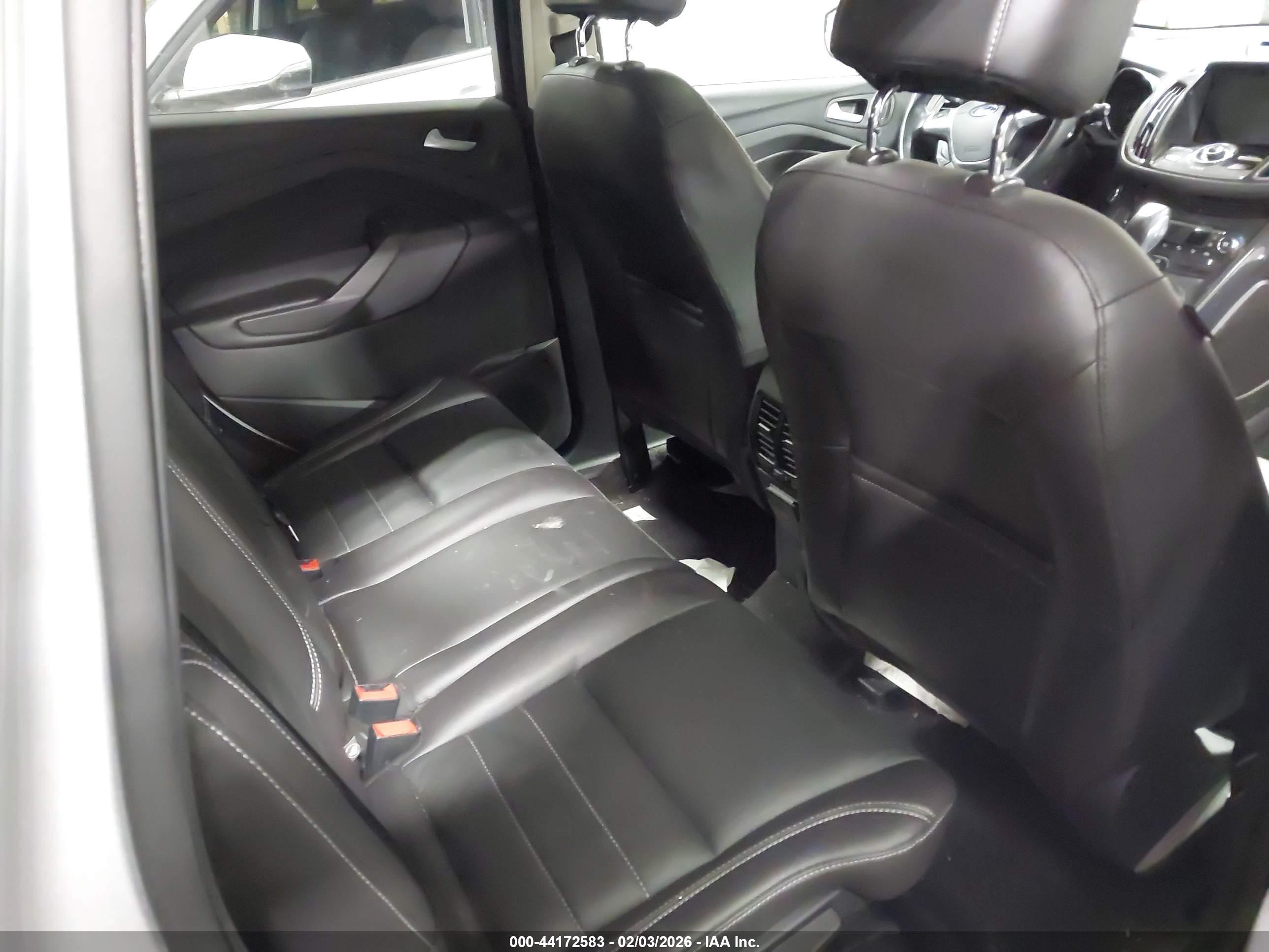 FORD ESCAPE image 8