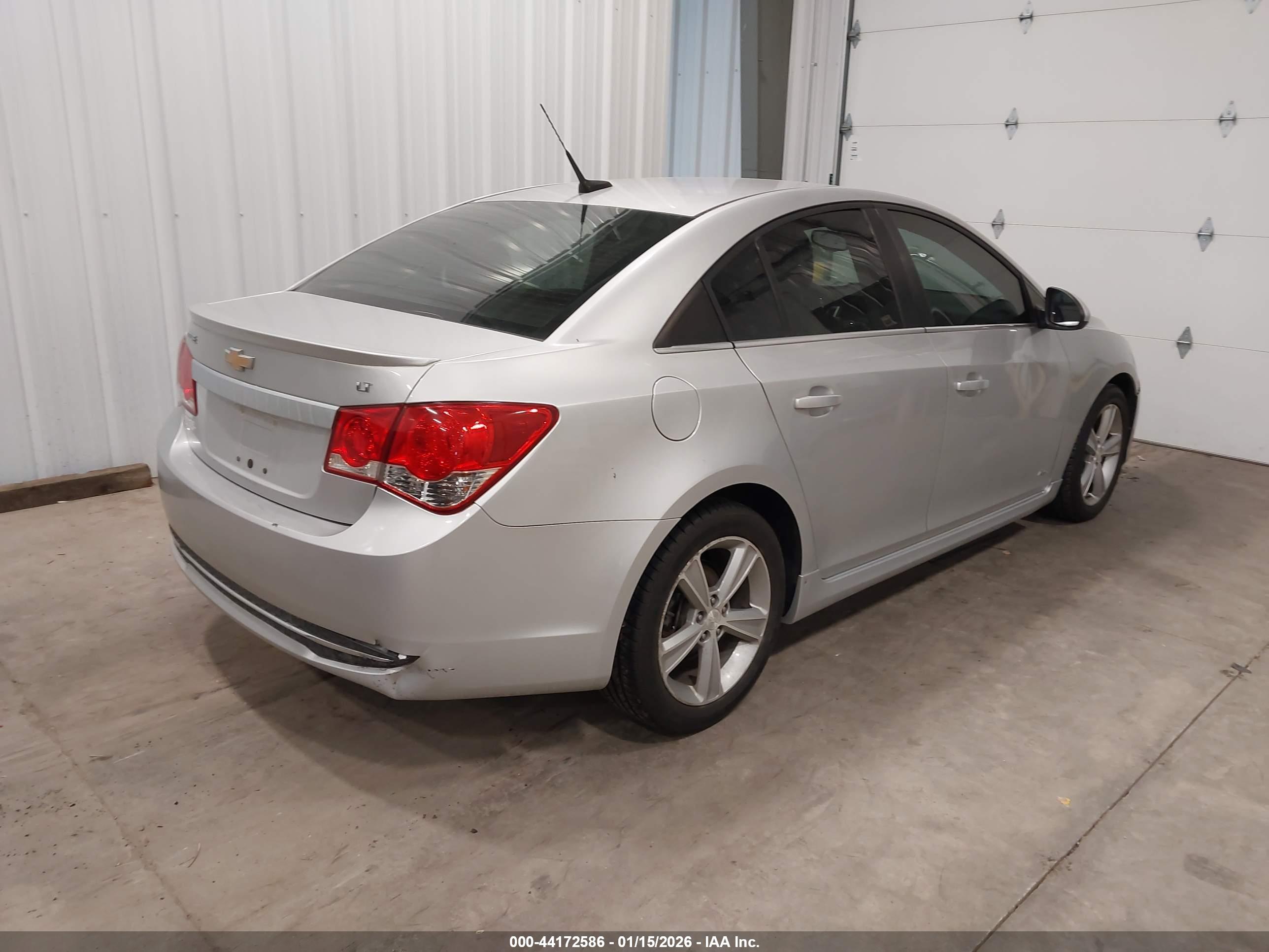 CHEVROLET CRUZE image 4