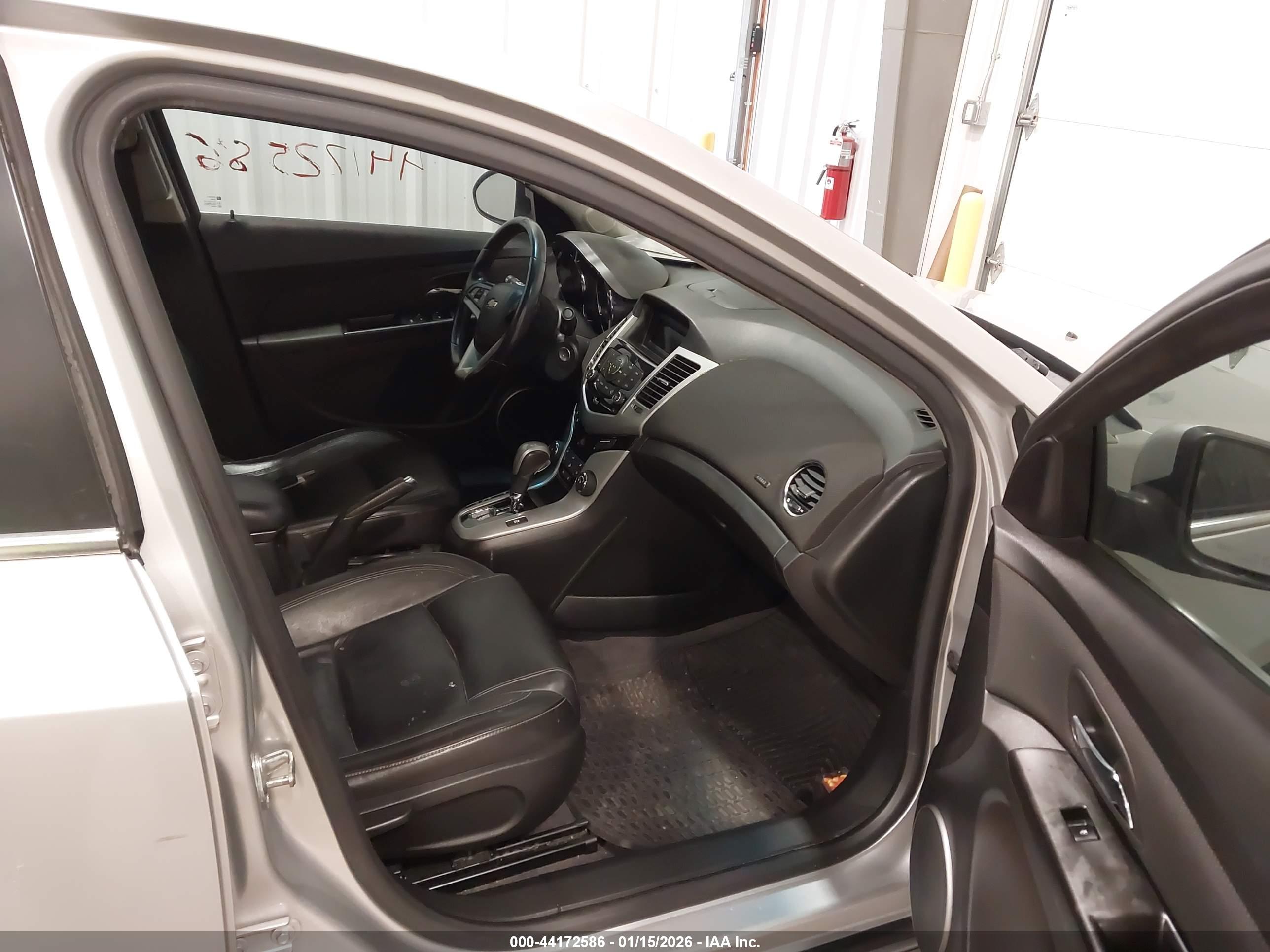 CHEVROLET CRUZE image 5