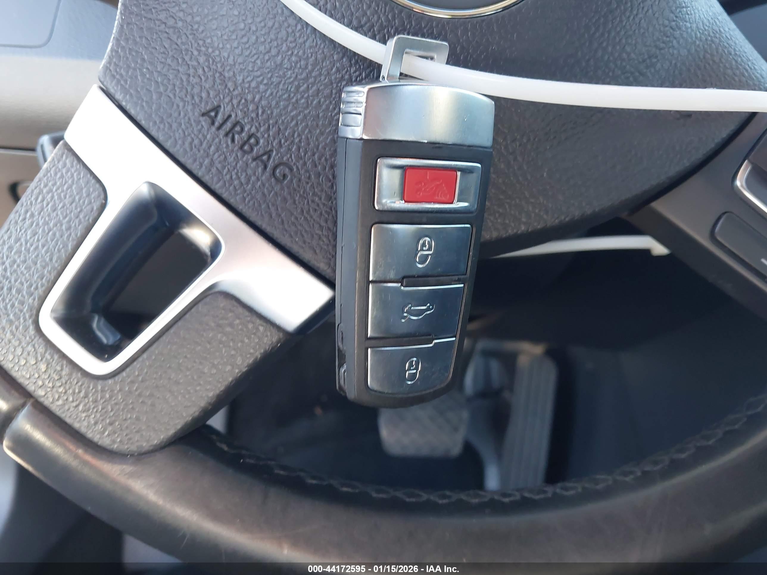 VOLKSWAGEN CC image 11
