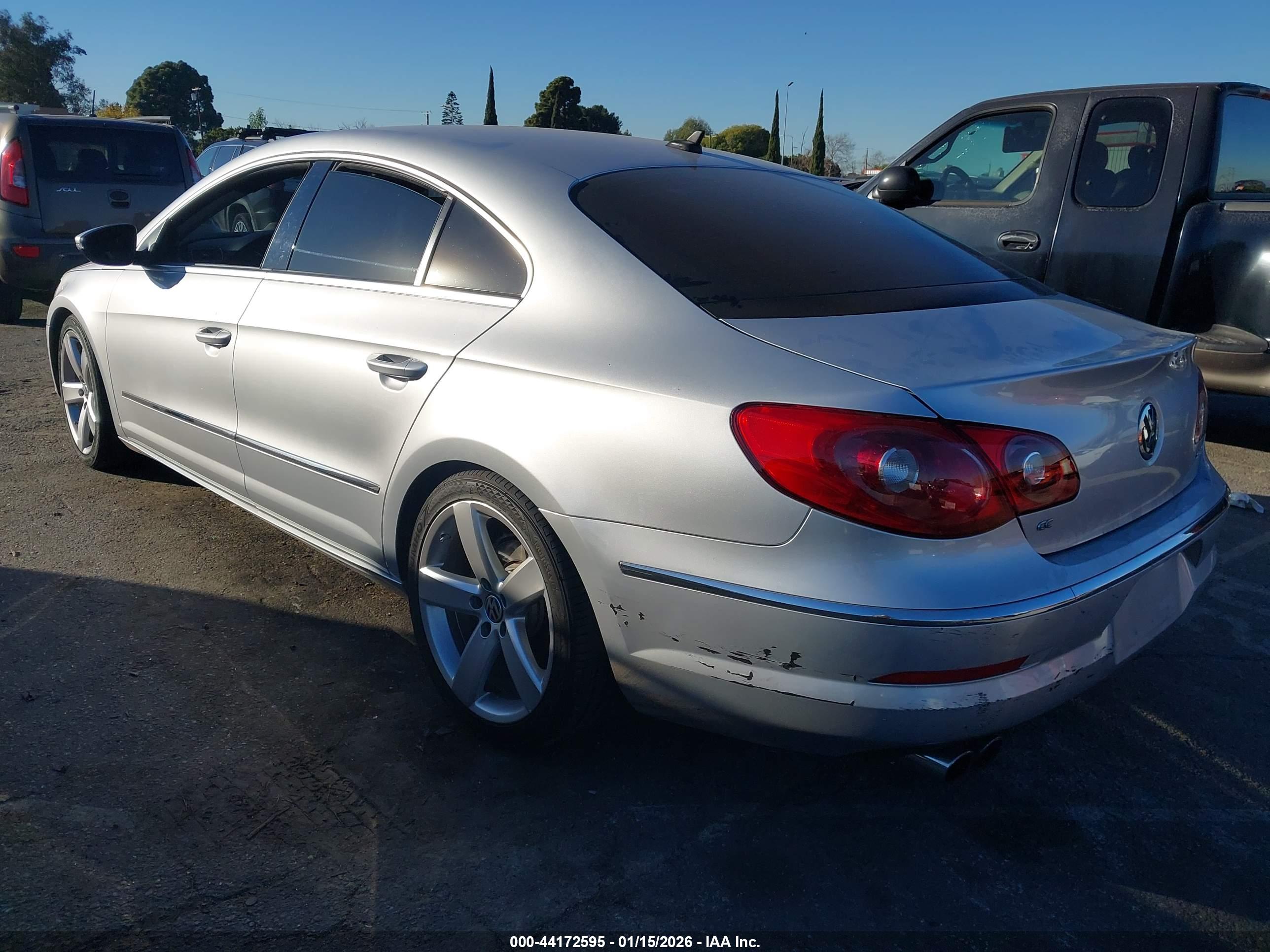VOLKSWAGEN CC image 3
