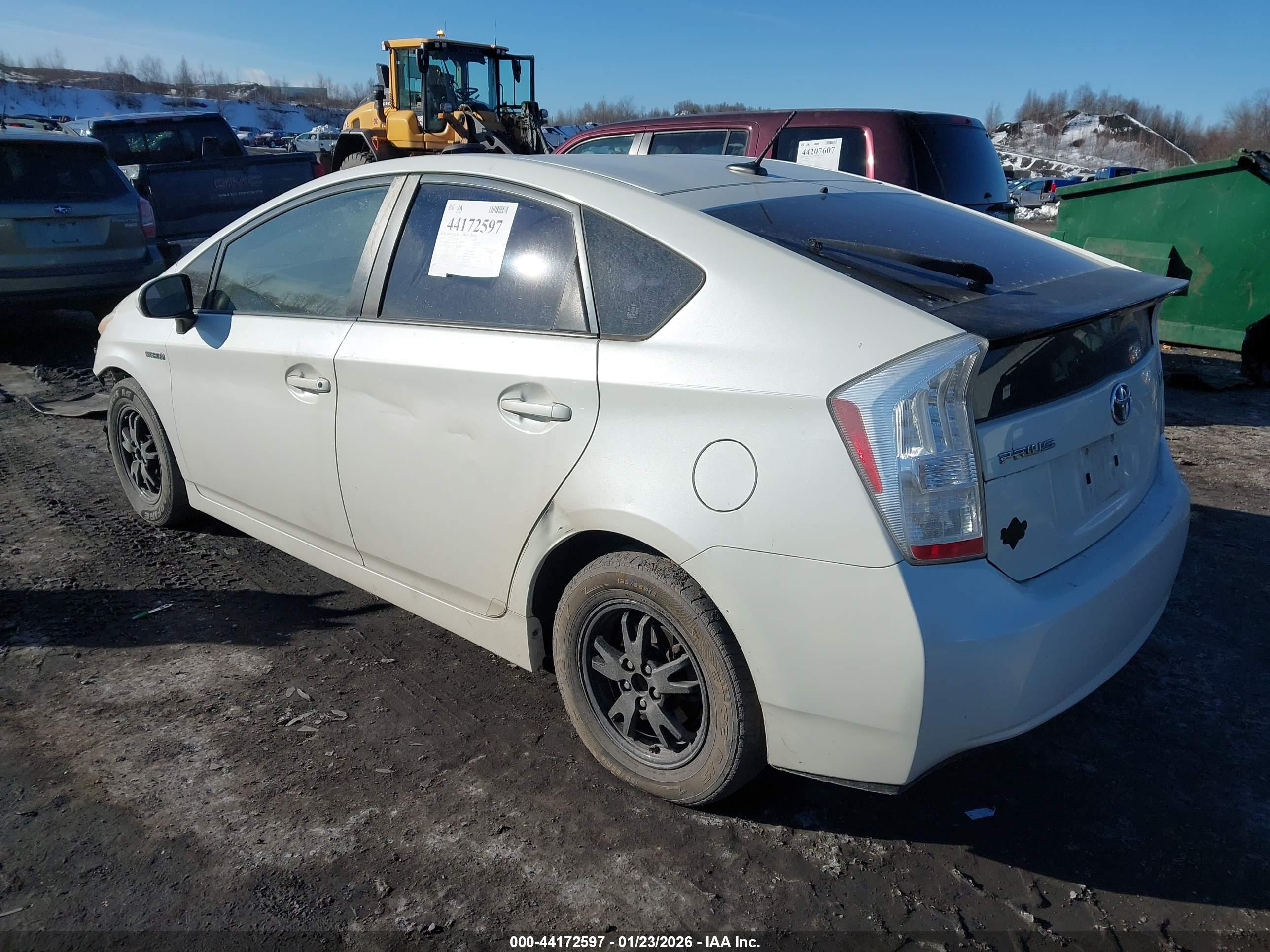 TOYOTA PRIUS image 3