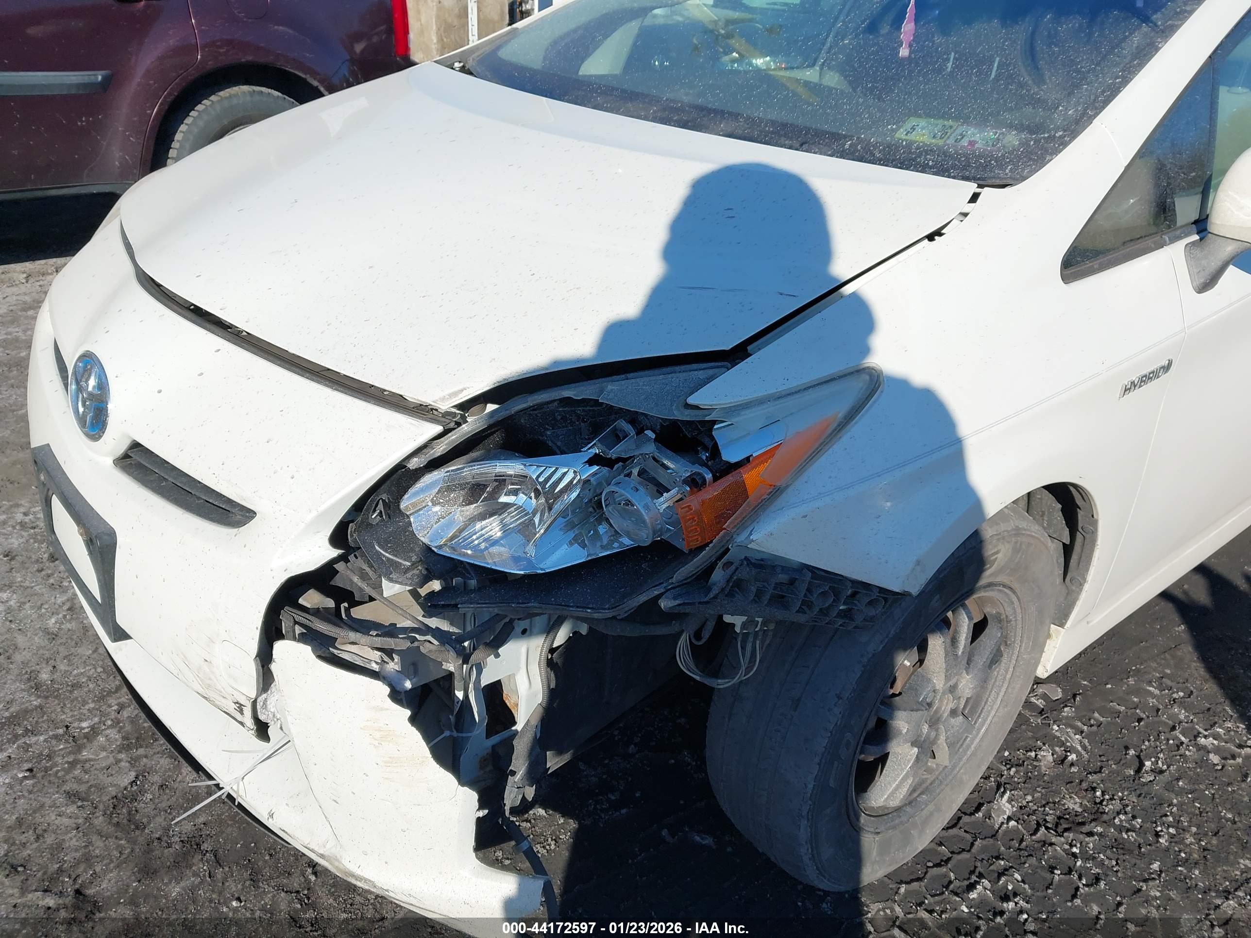 TOYOTA PRIUS image 6