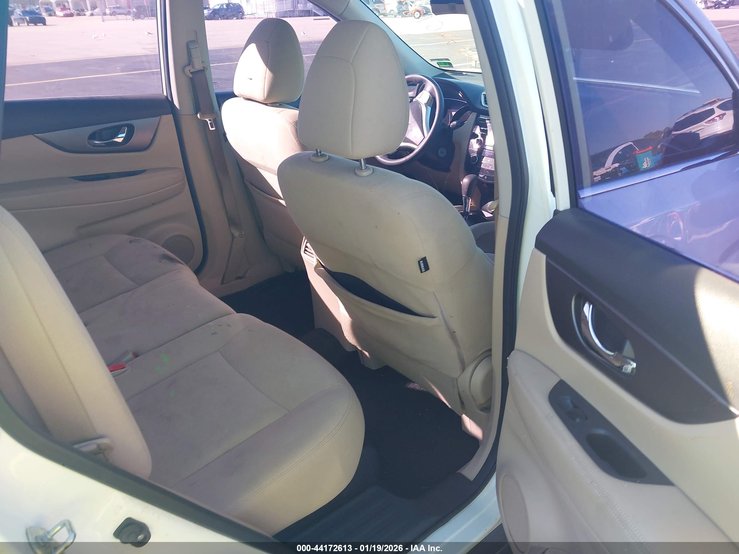 NISSAN ROGUE image 8
