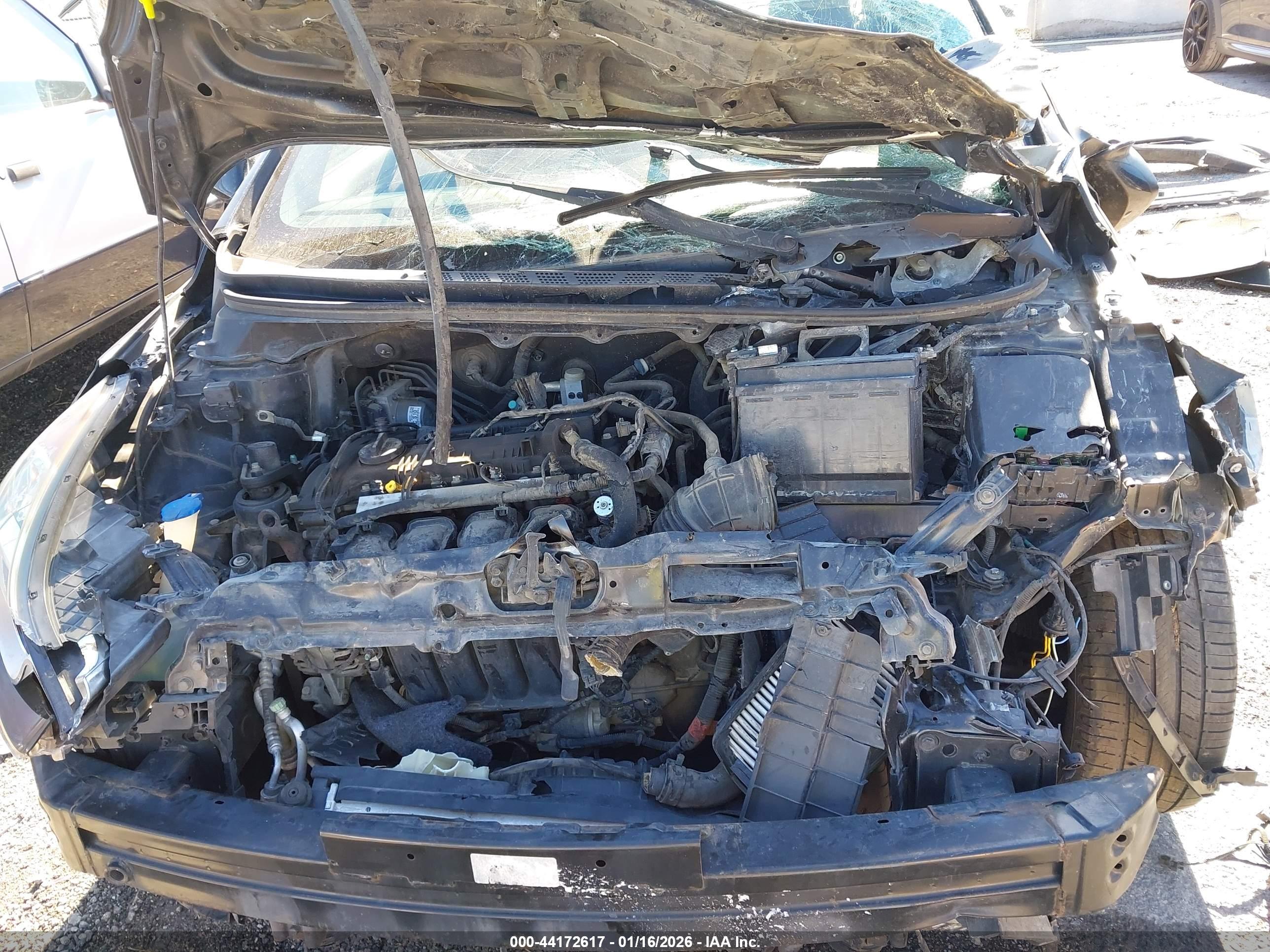 HYUNDAI ELANTRA image 10