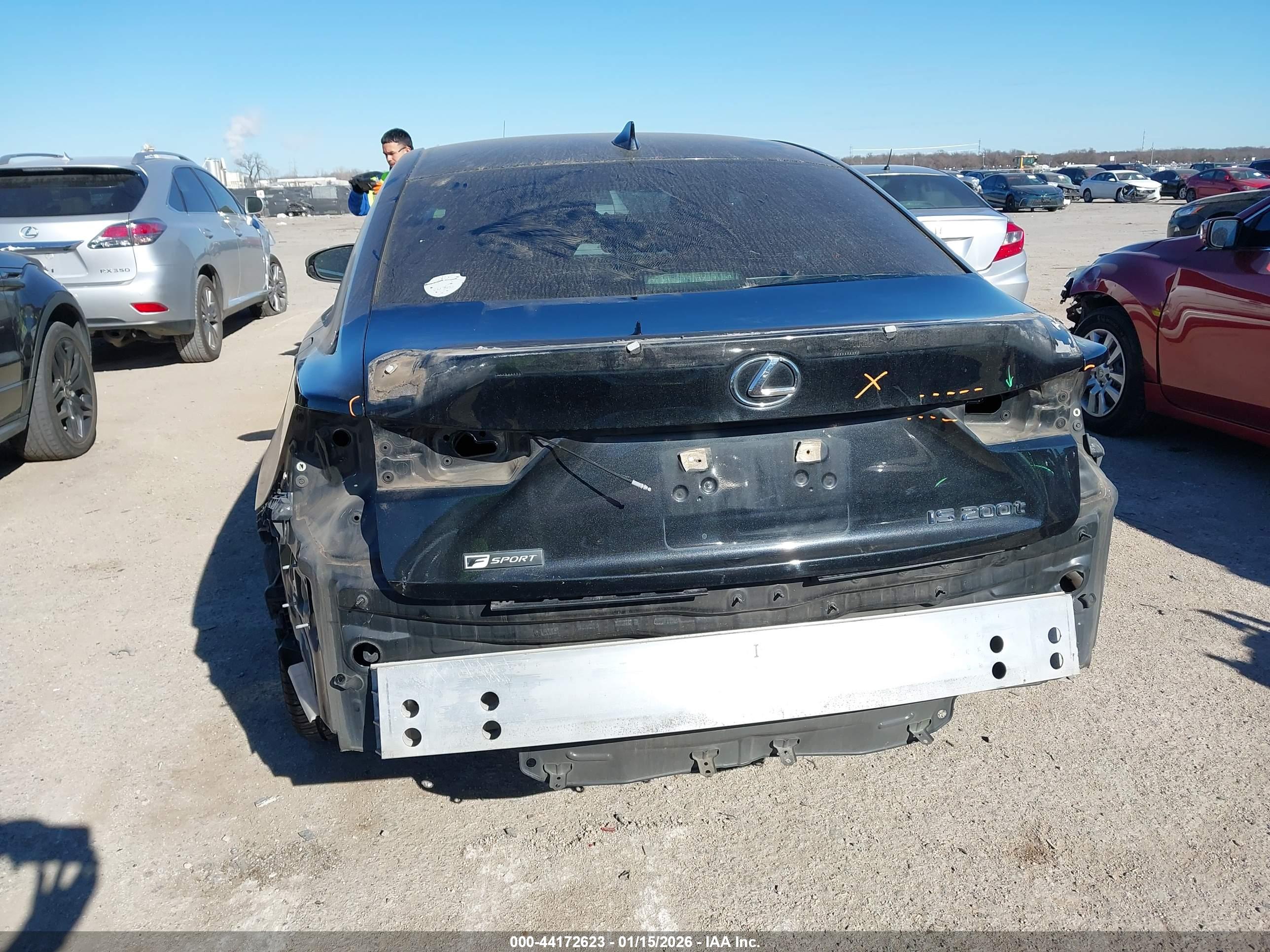 LEXUS IS image 6