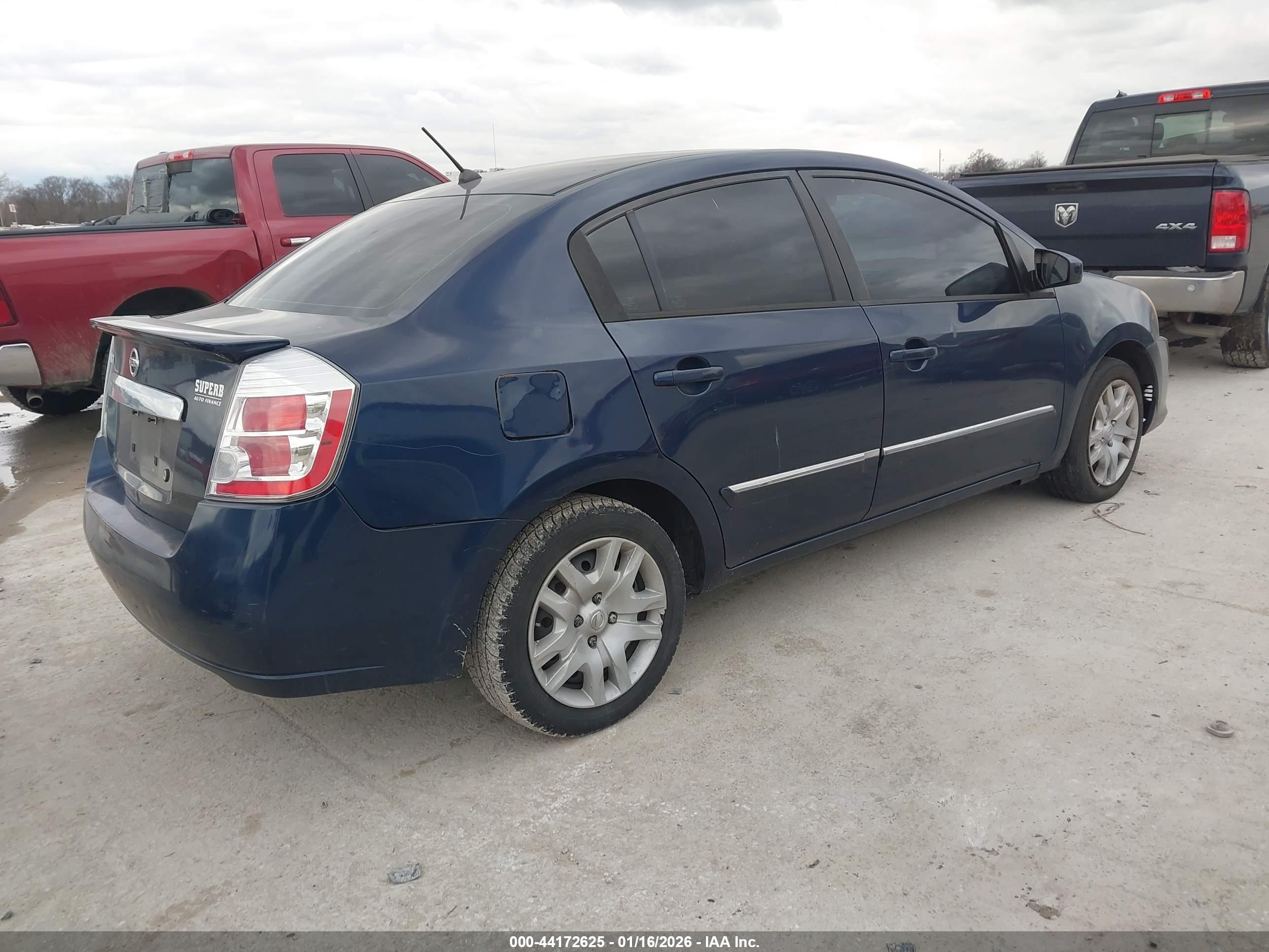 NISSAN SENTRA image 4