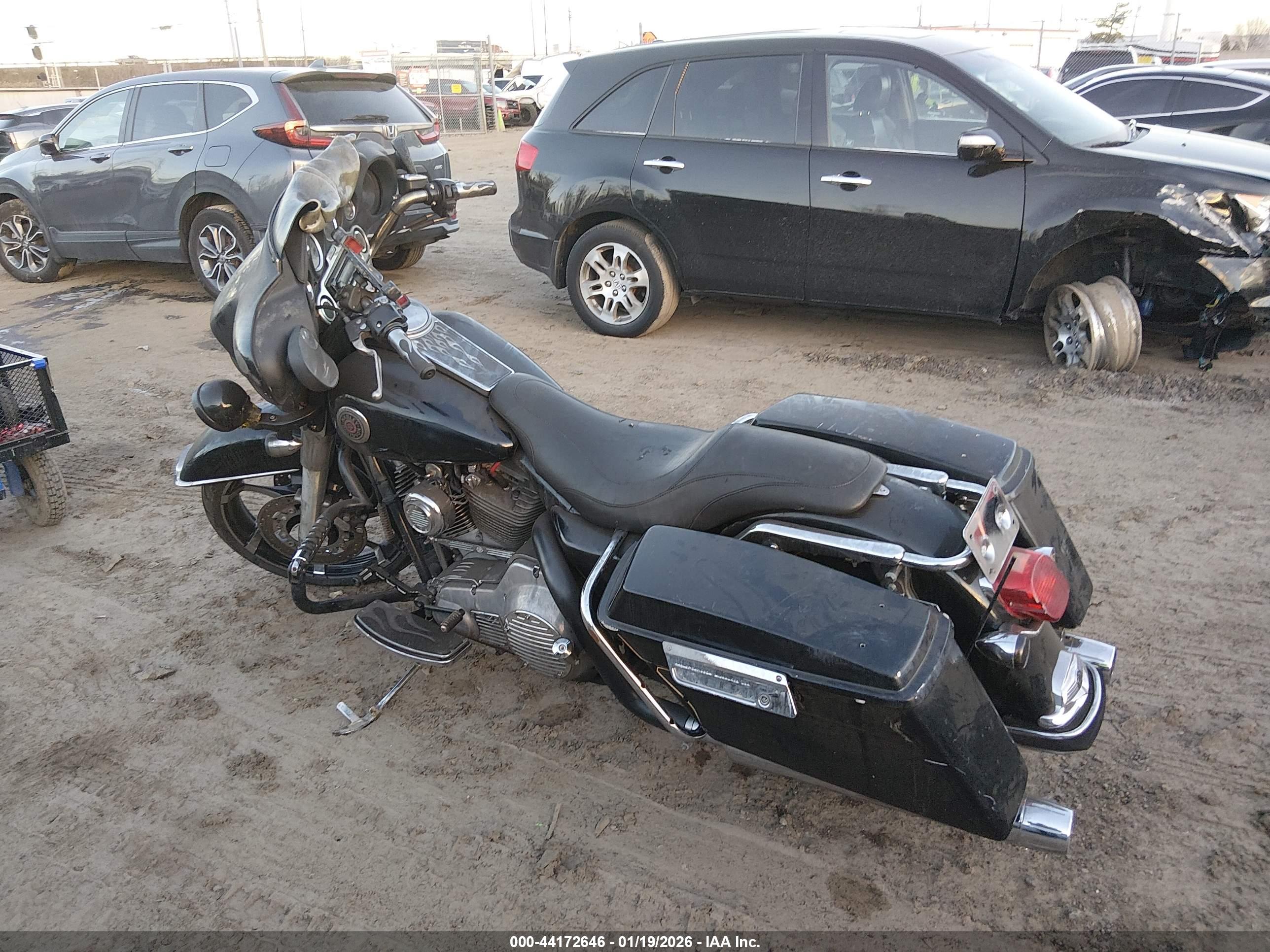 HARLEY-DAVIDSON FLHT image 3