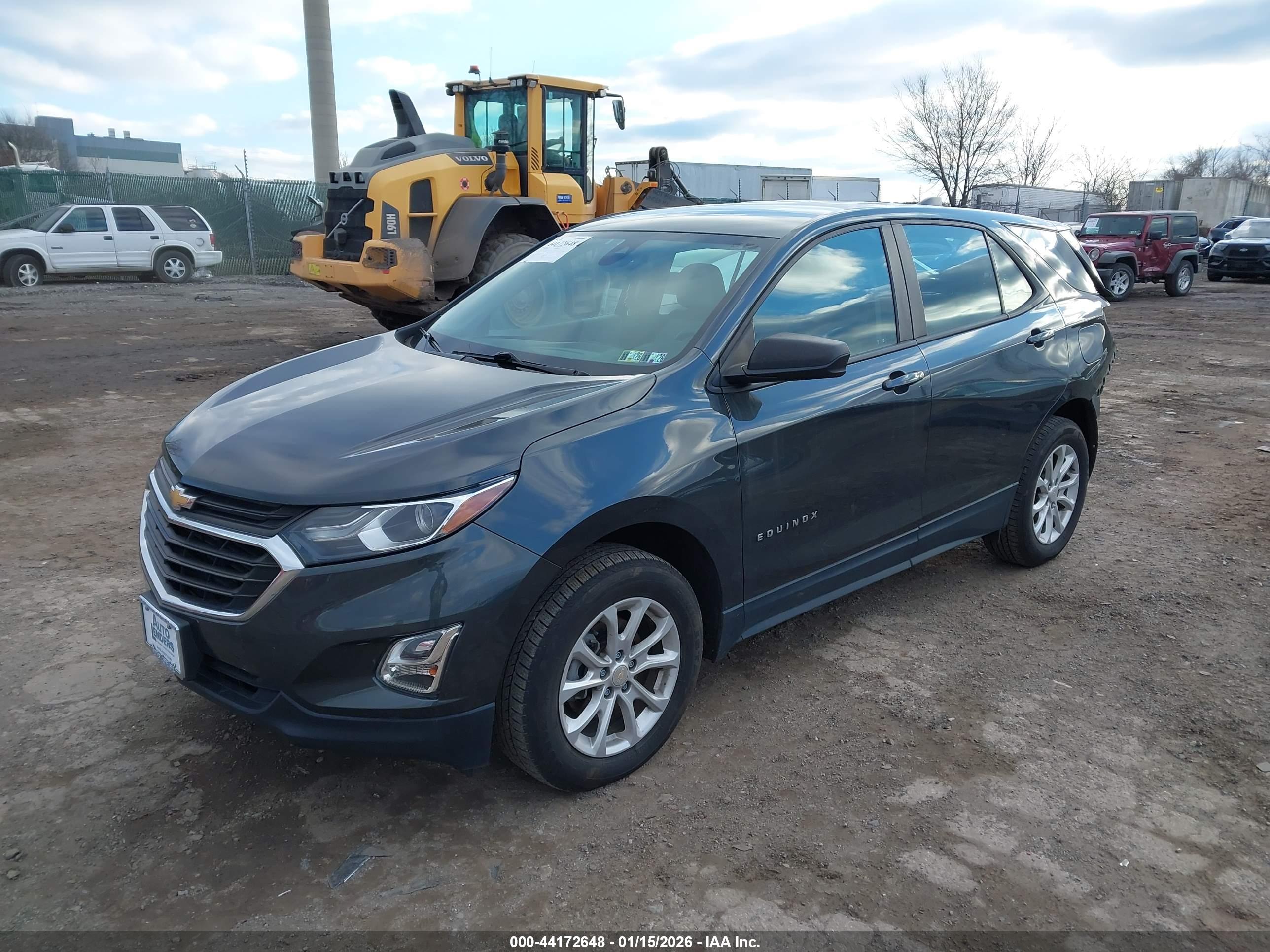 CHEVROLET EQUINOX image 2
