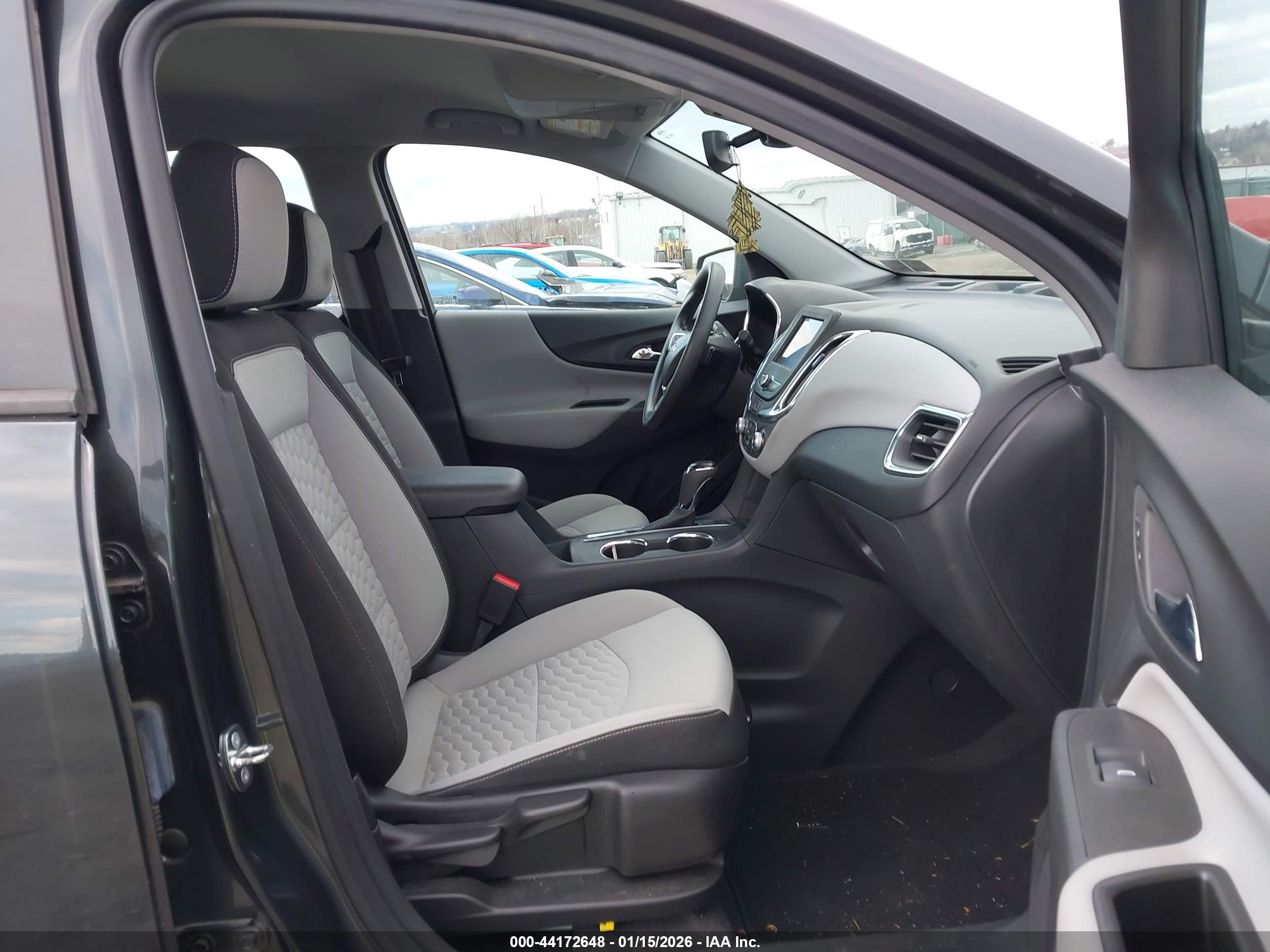 CHEVROLET EQUINOX image 5