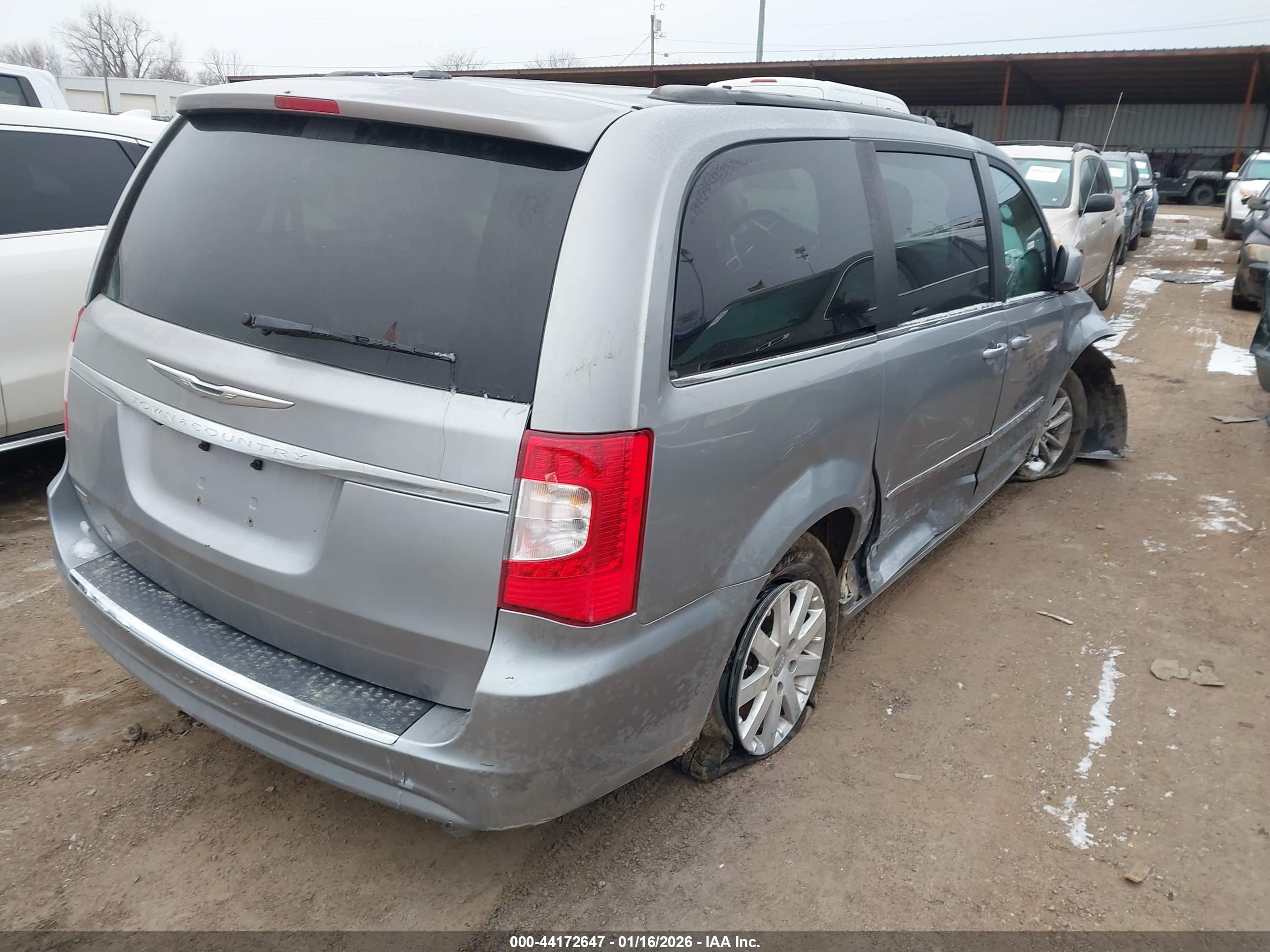 CHRYSLER TOWN image 4