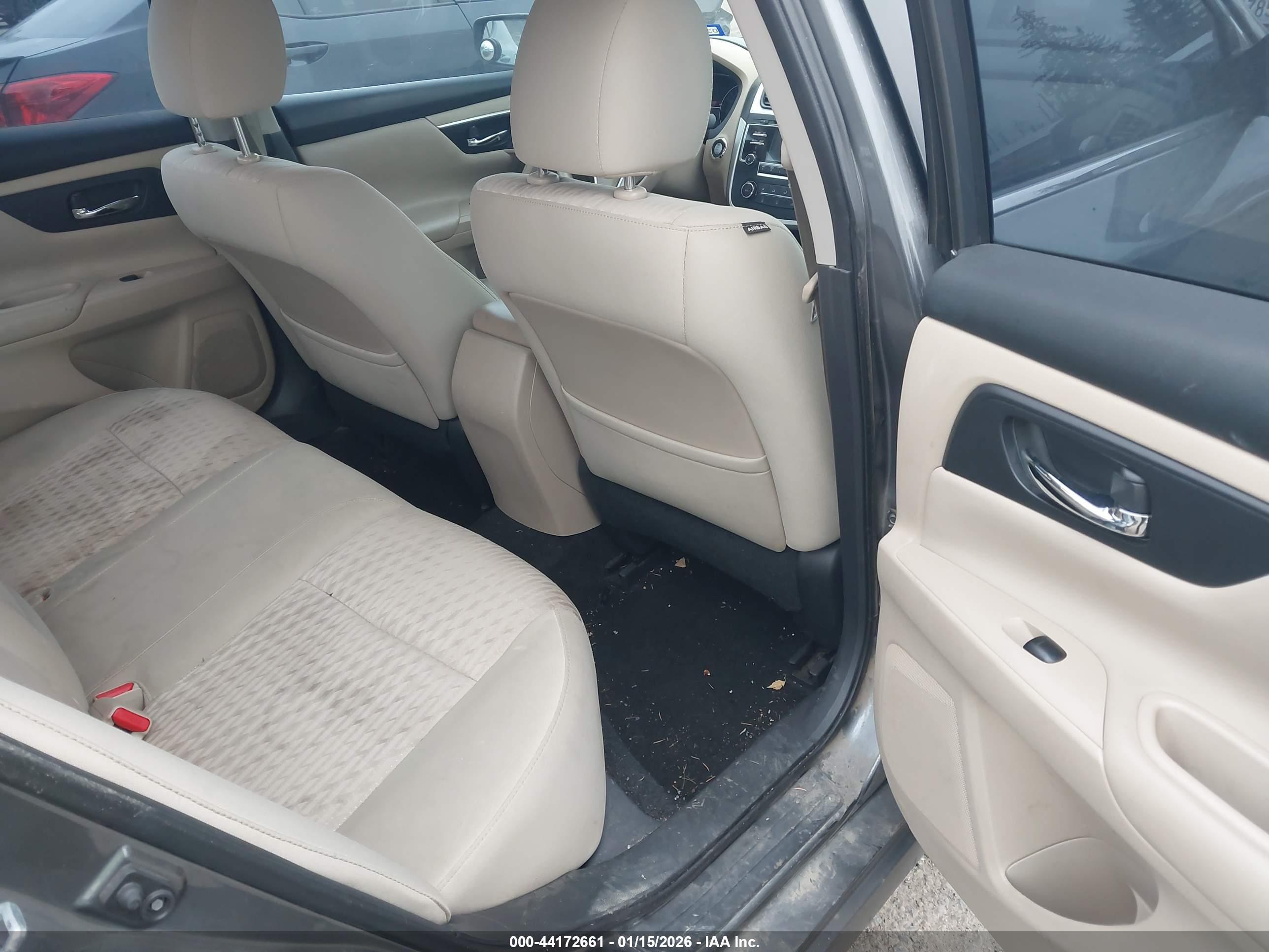 NISSAN ALTIMA image 8