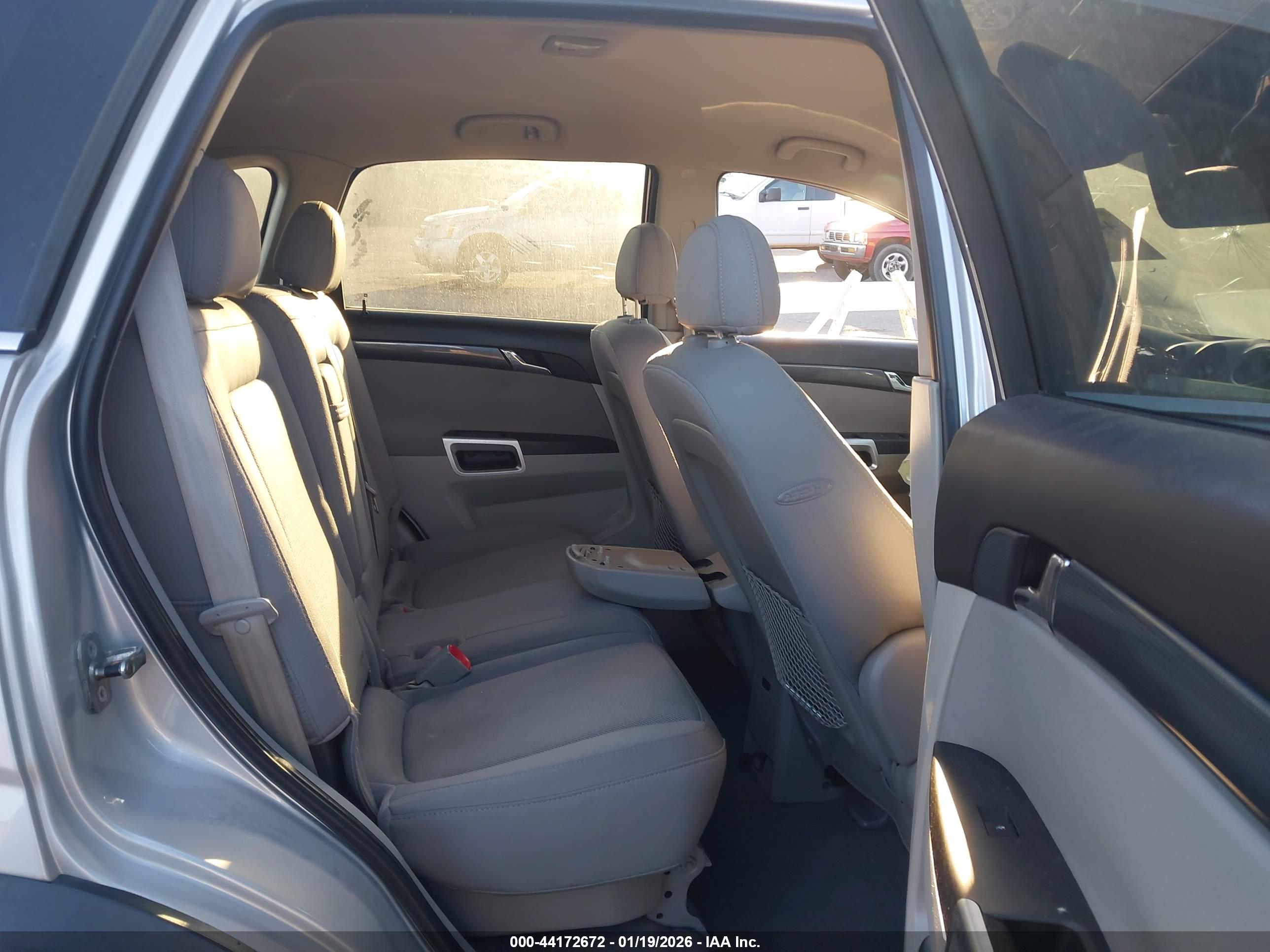 SATURN VUE image 8