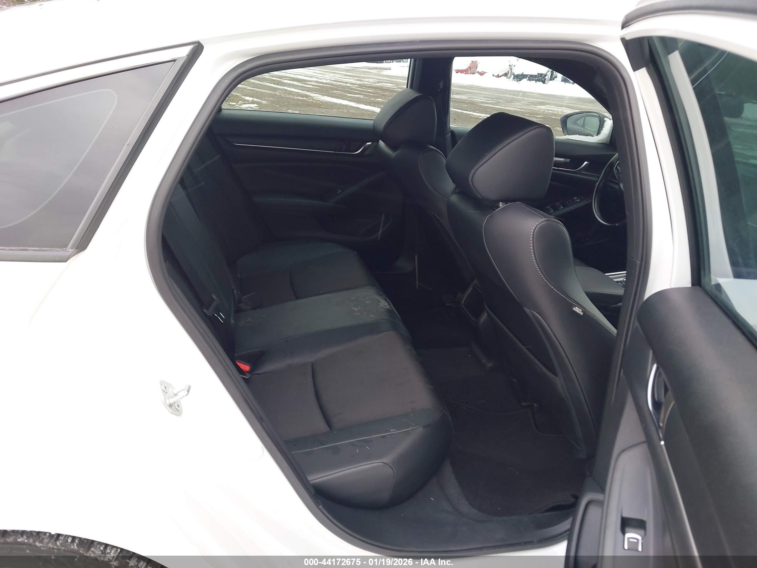 HONDA ACCORD image 8