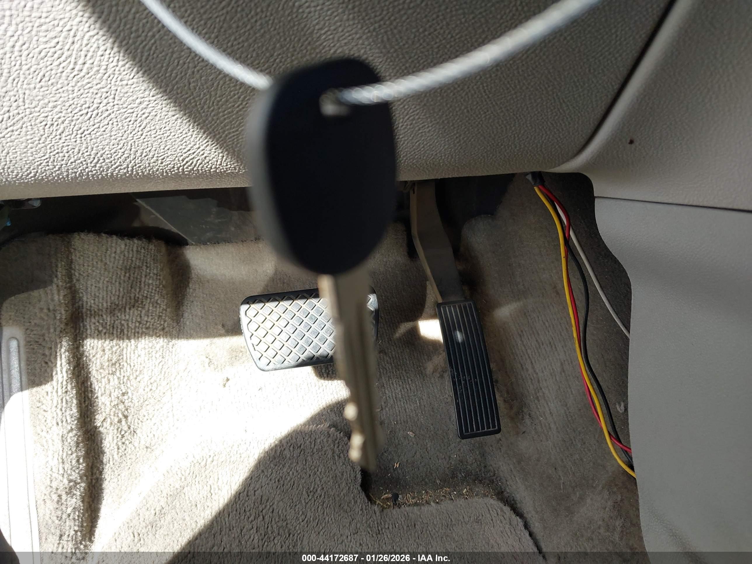 CHEVROLET HHR image 11