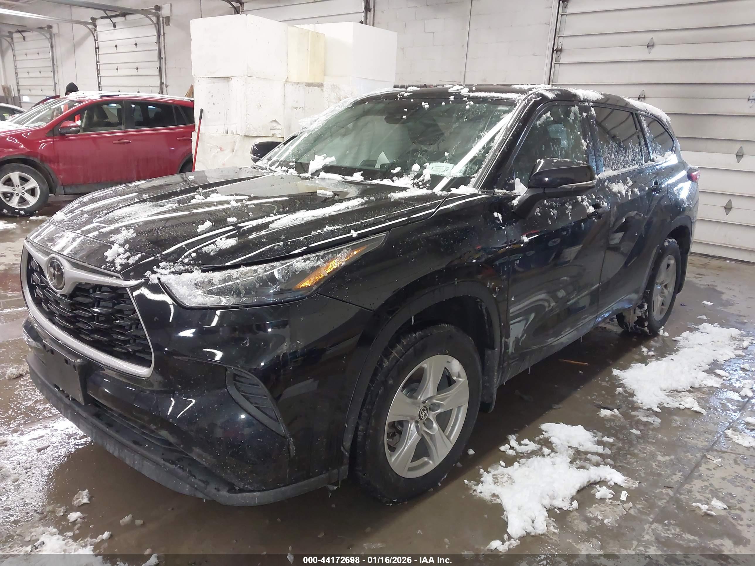 TOYOTA HIGHLANDER image 2