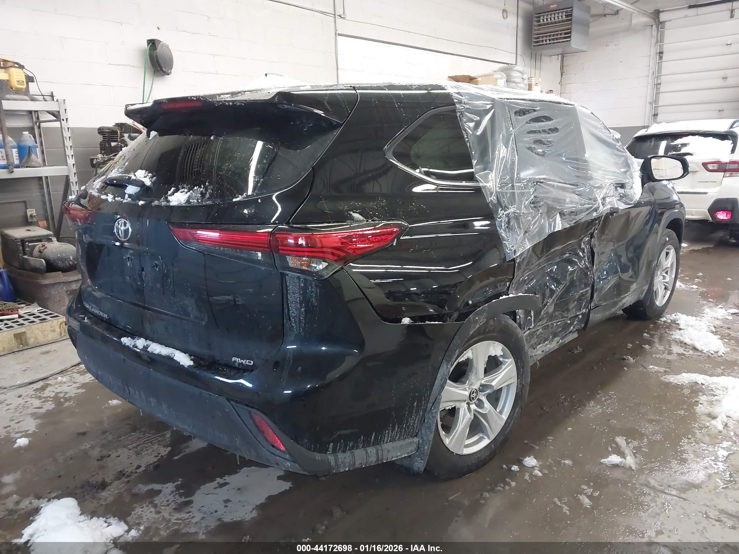 TOYOTA HIGHLANDER image 4
