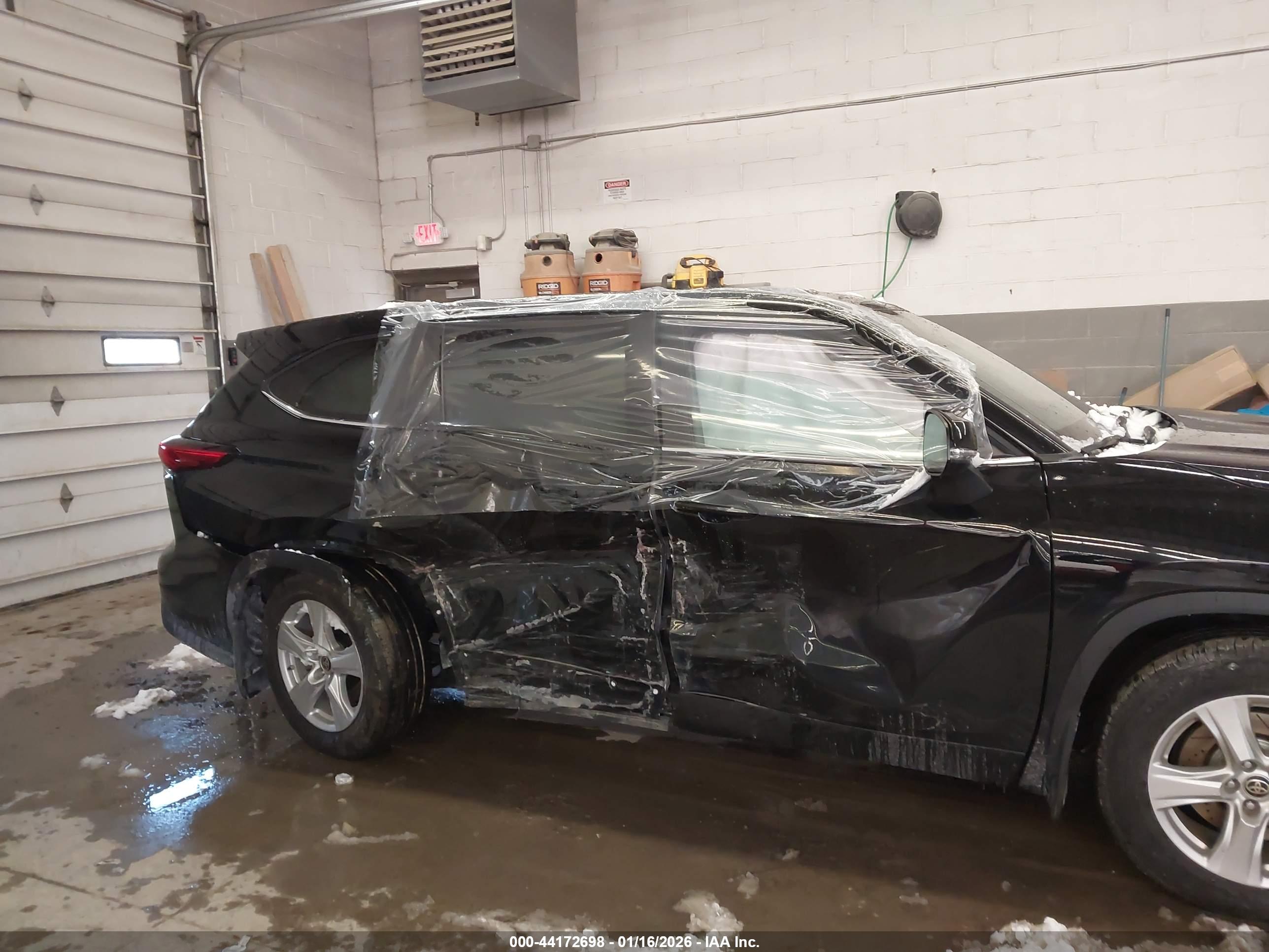 TOYOTA HIGHLANDER image 6