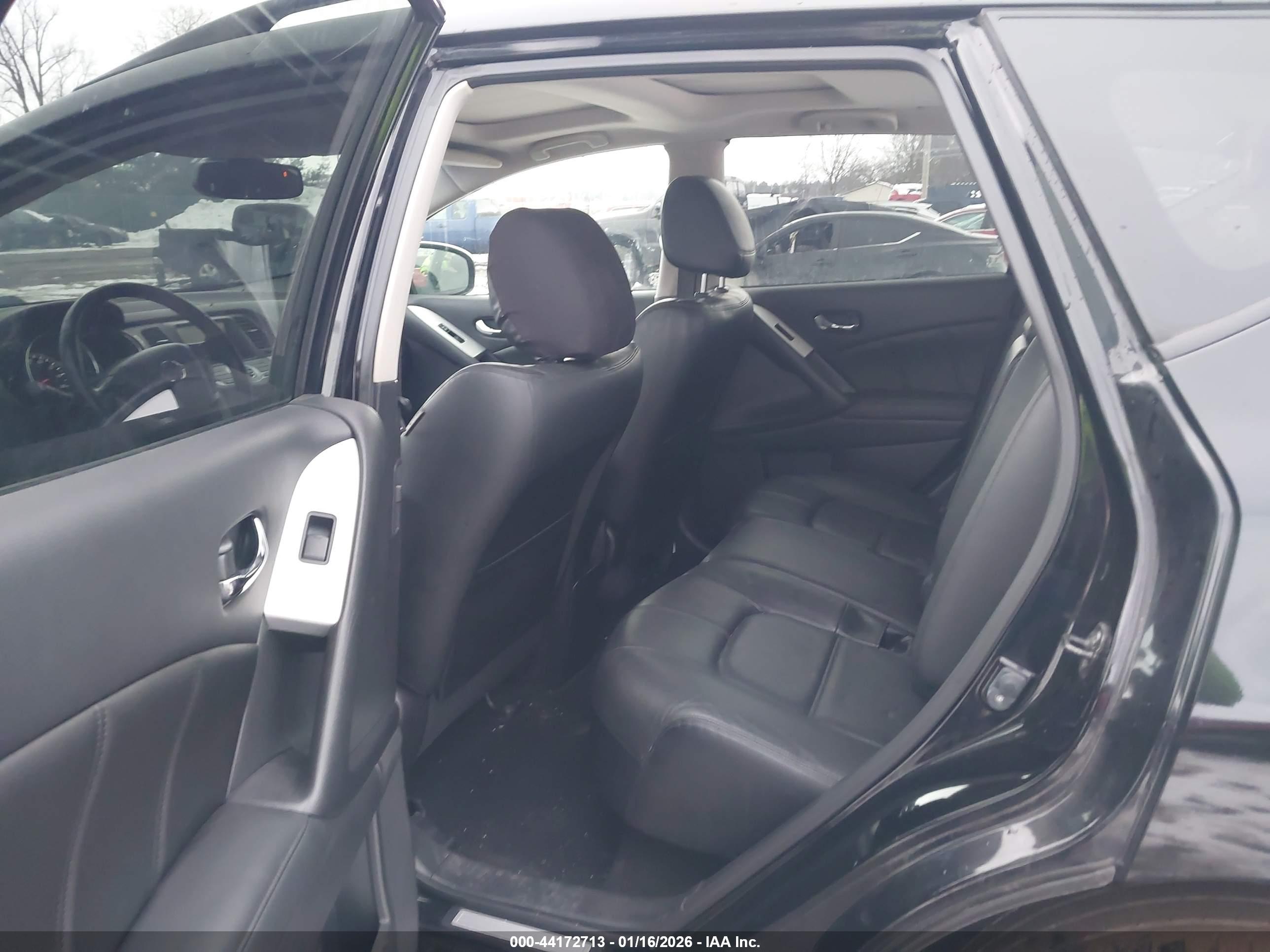 NISSAN MURANO image 8