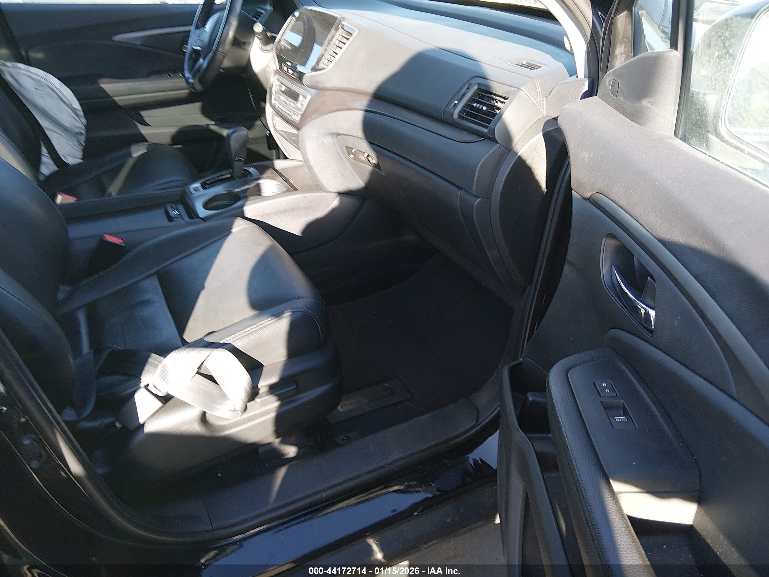 HONDA PILOT image 5