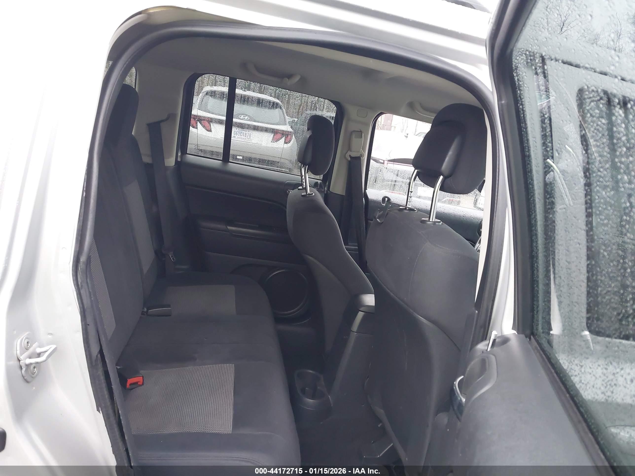 JEEP PATRIOT image 8