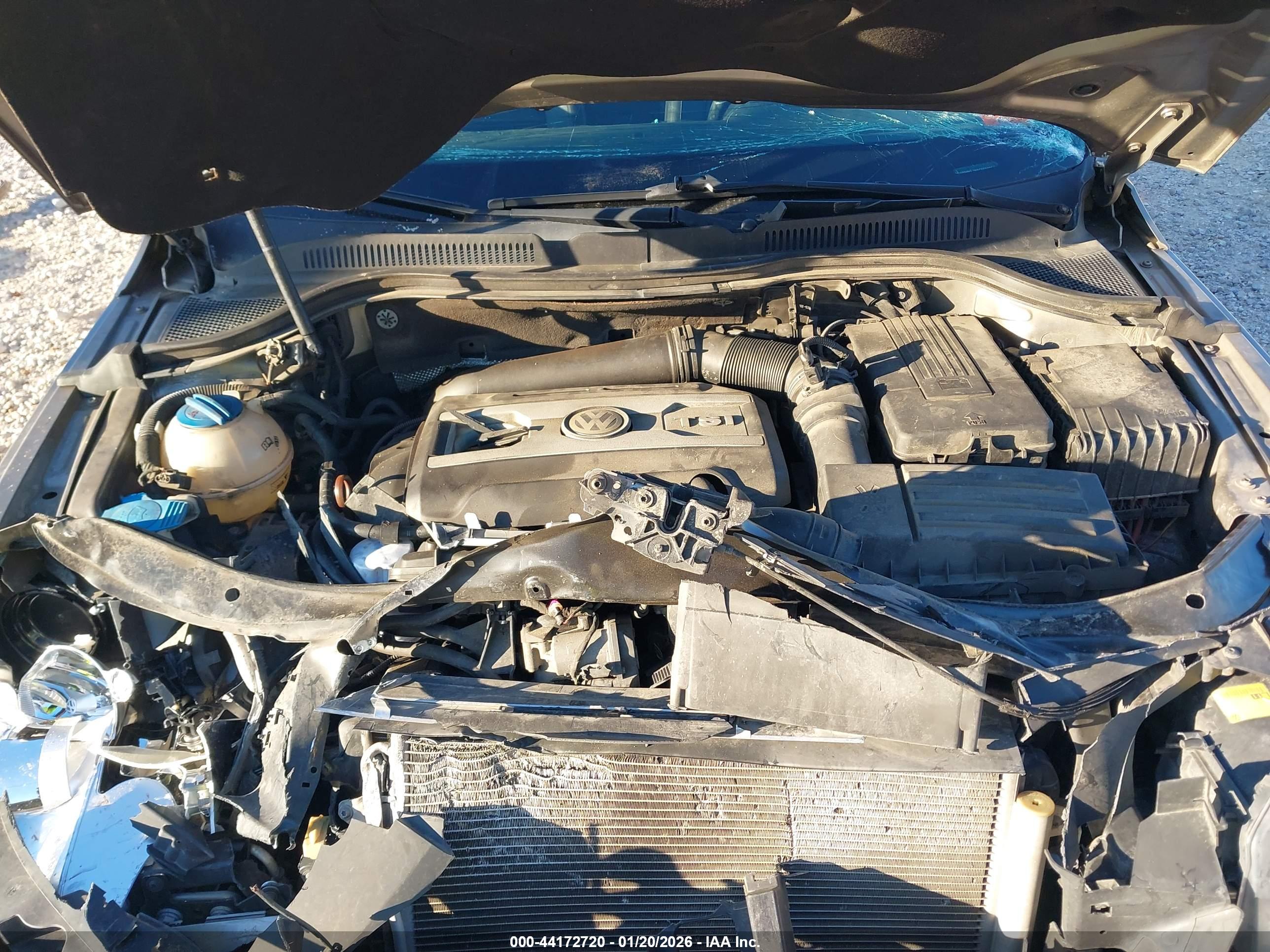 VOLKSWAGEN CC image 10