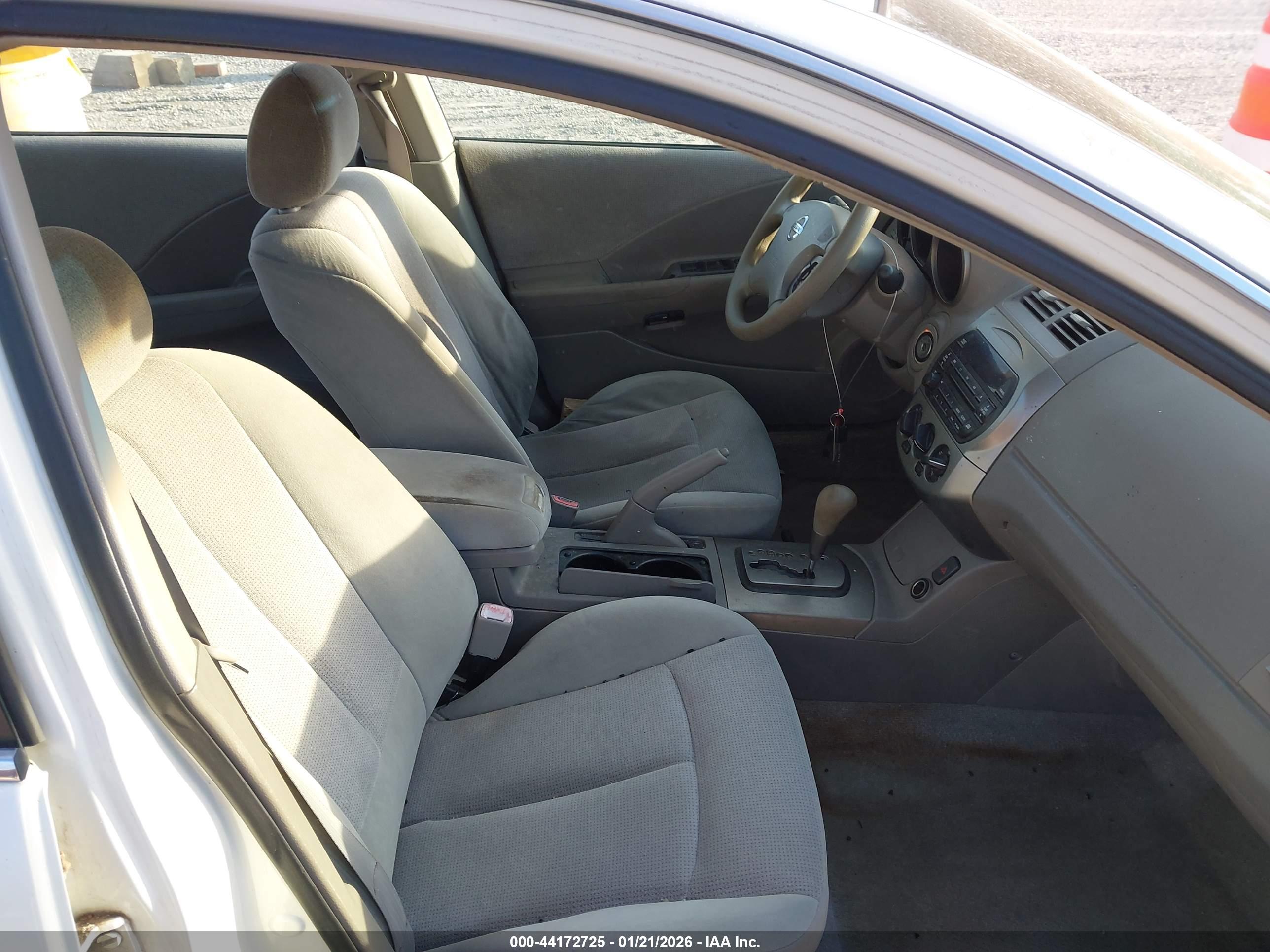 NISSAN ALTIMA image 5